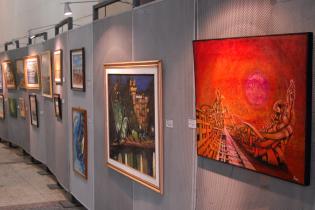 Muestra de Artes Pl{asticas de Adultos Mayores Muestra de Artes Pl{asticas de Adultos Mayores. Atrio Intendencia Montevideo.