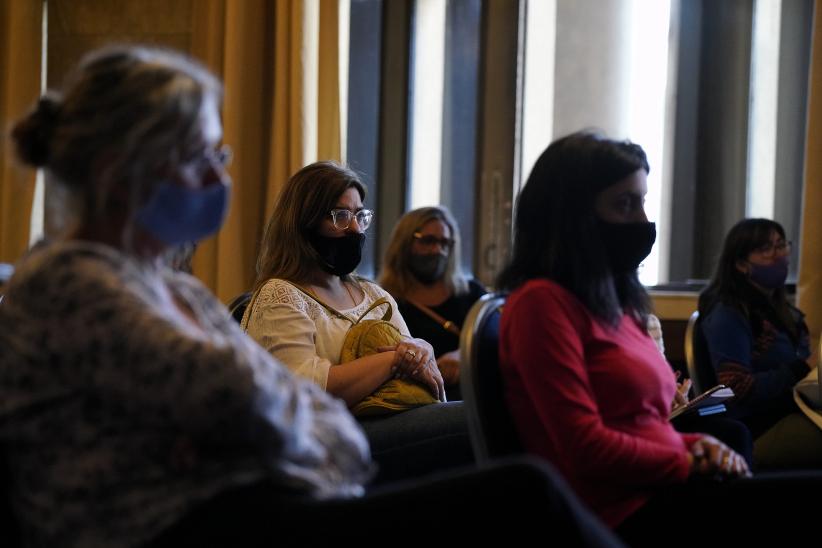 Presentación de plan de emergencia a organizaciones feministas