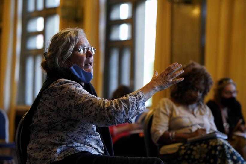 Presentación de plan de emergencia a organizaciones feministas