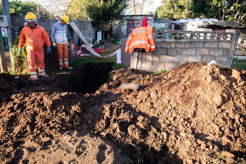 Conexión a redes de saneamiento en barrio Santa María, 19 de mayo de 2022