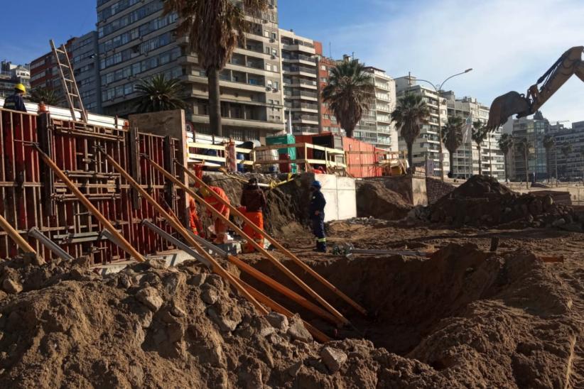 Avances de obra en muro de rambla República del Perú