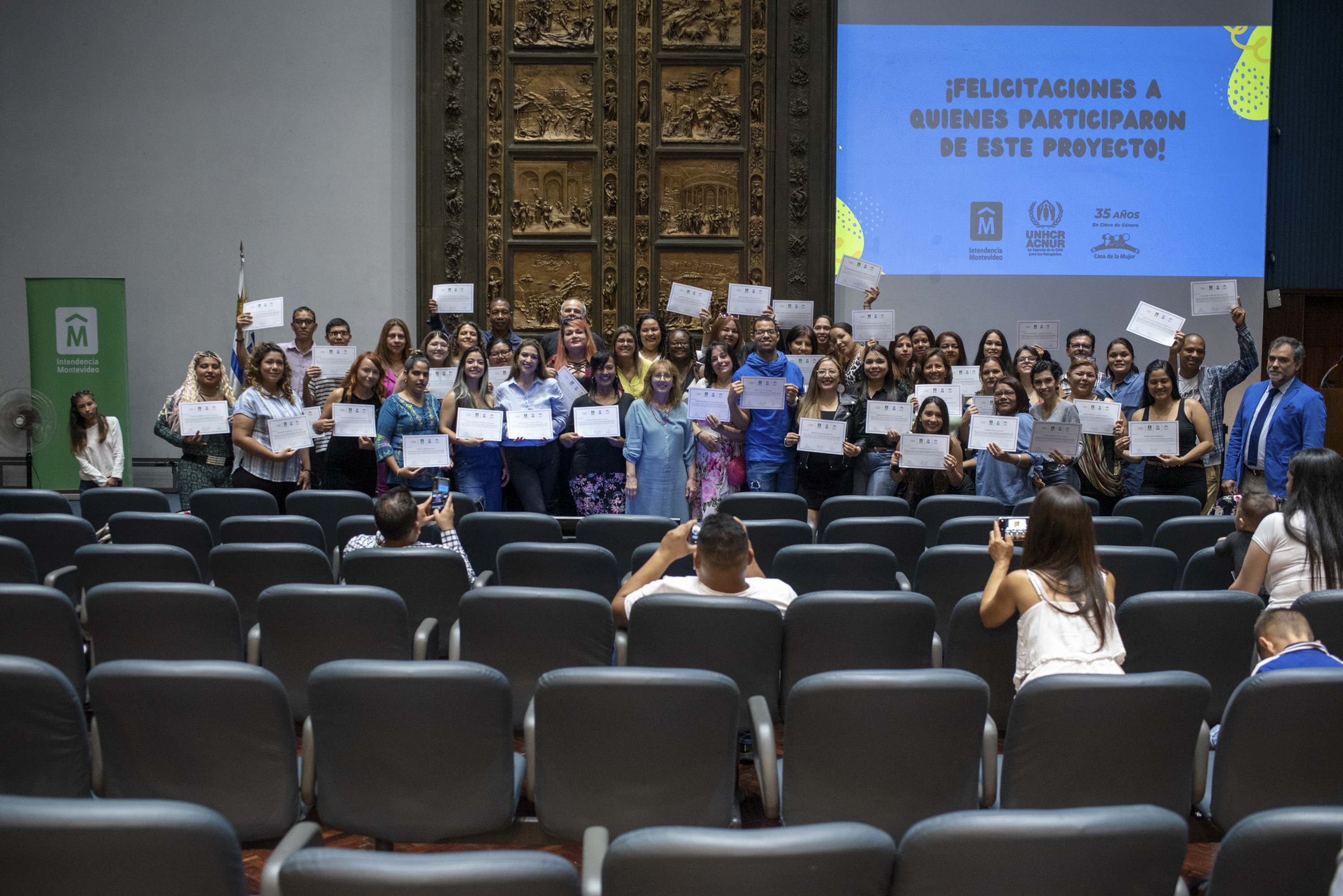 Entrega de certificados en capacitación laboral para personas refugiadas, solicitantes de asilo y migrantes 