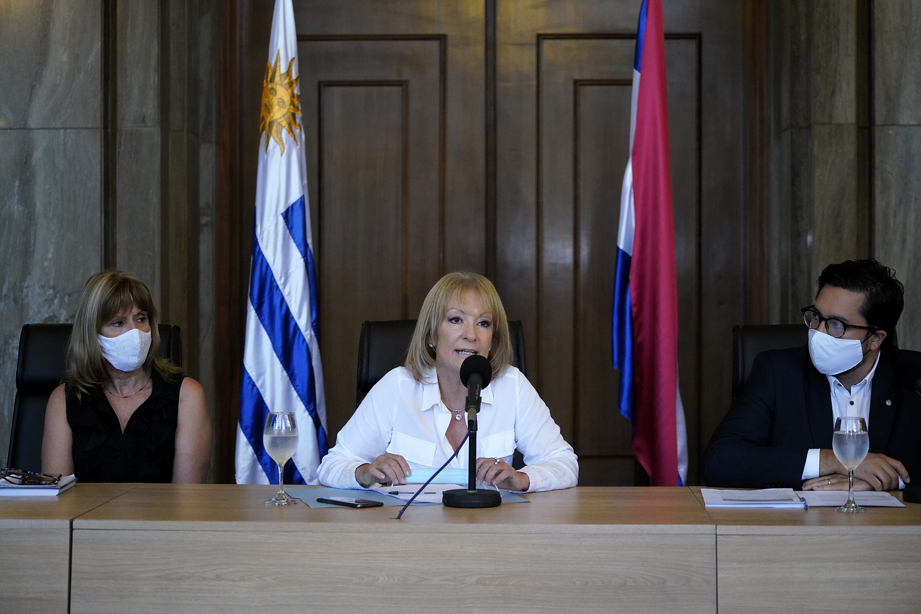 Conferencia de prensa por recolección de residuos