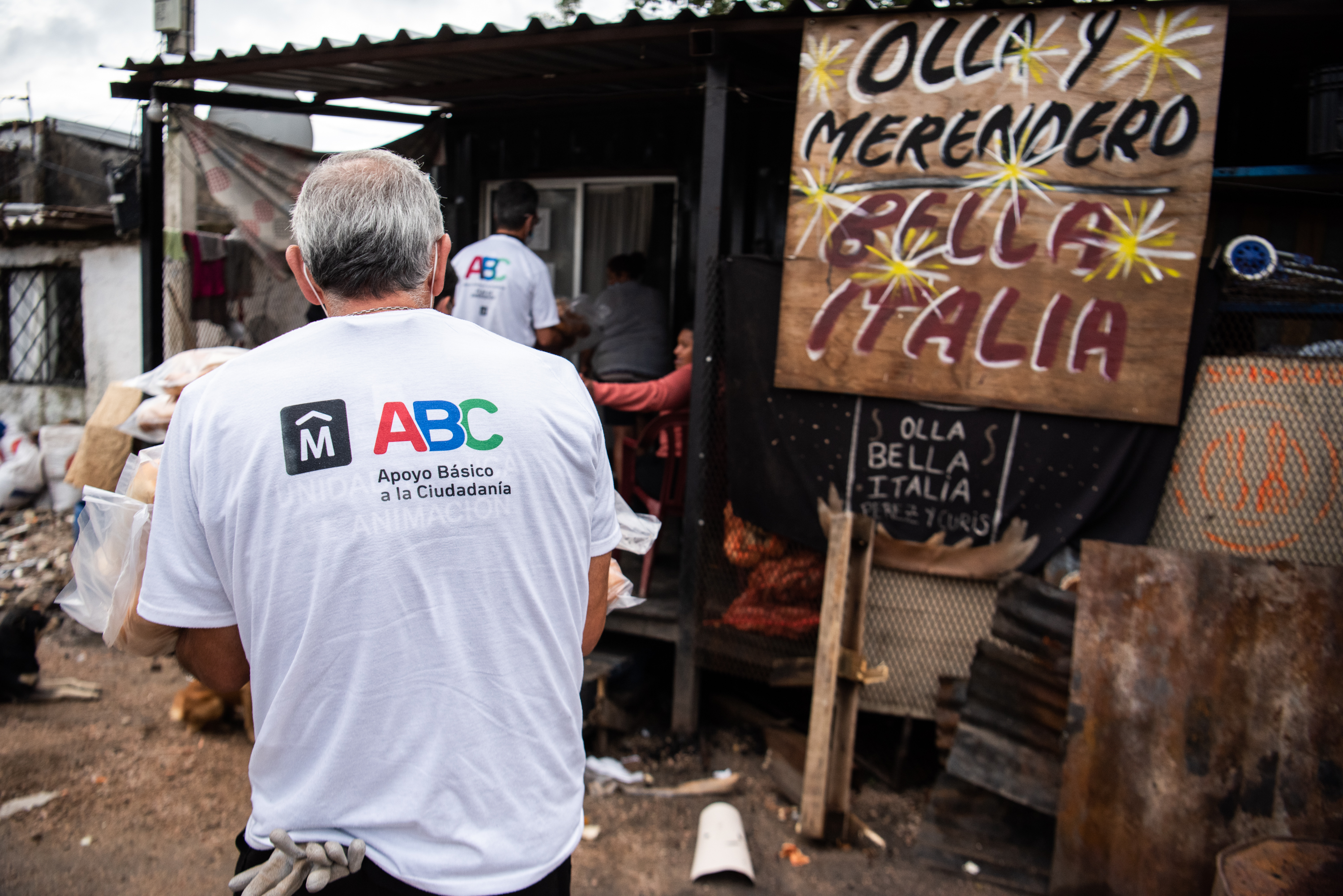 	Entrega de panes en el marco del Plan ABC a ollas populares del Centro de Industriales Panderos del Uruguay