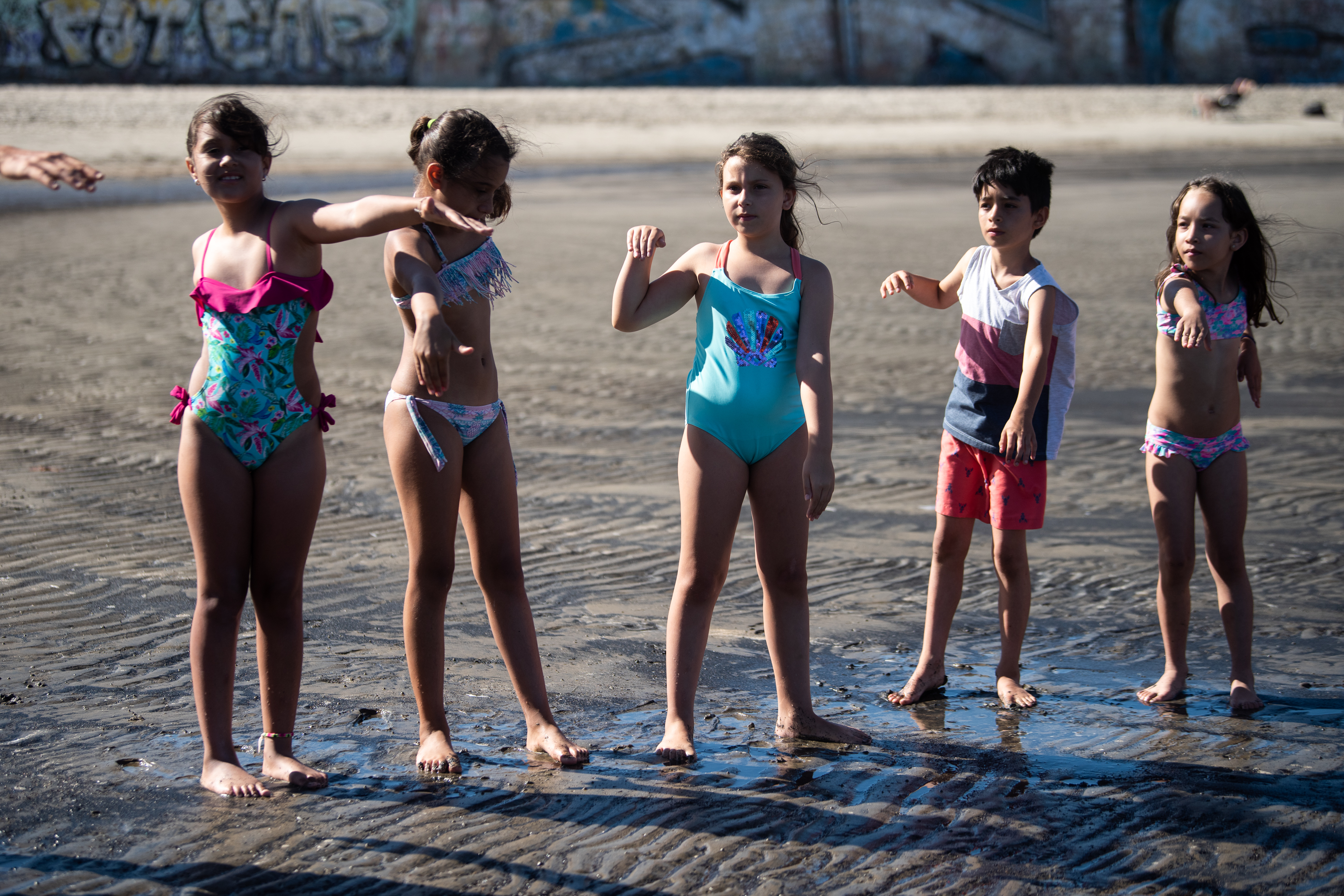 Actividades deportivas y recreativas en playa Ramírez en el marco del Programa Verano