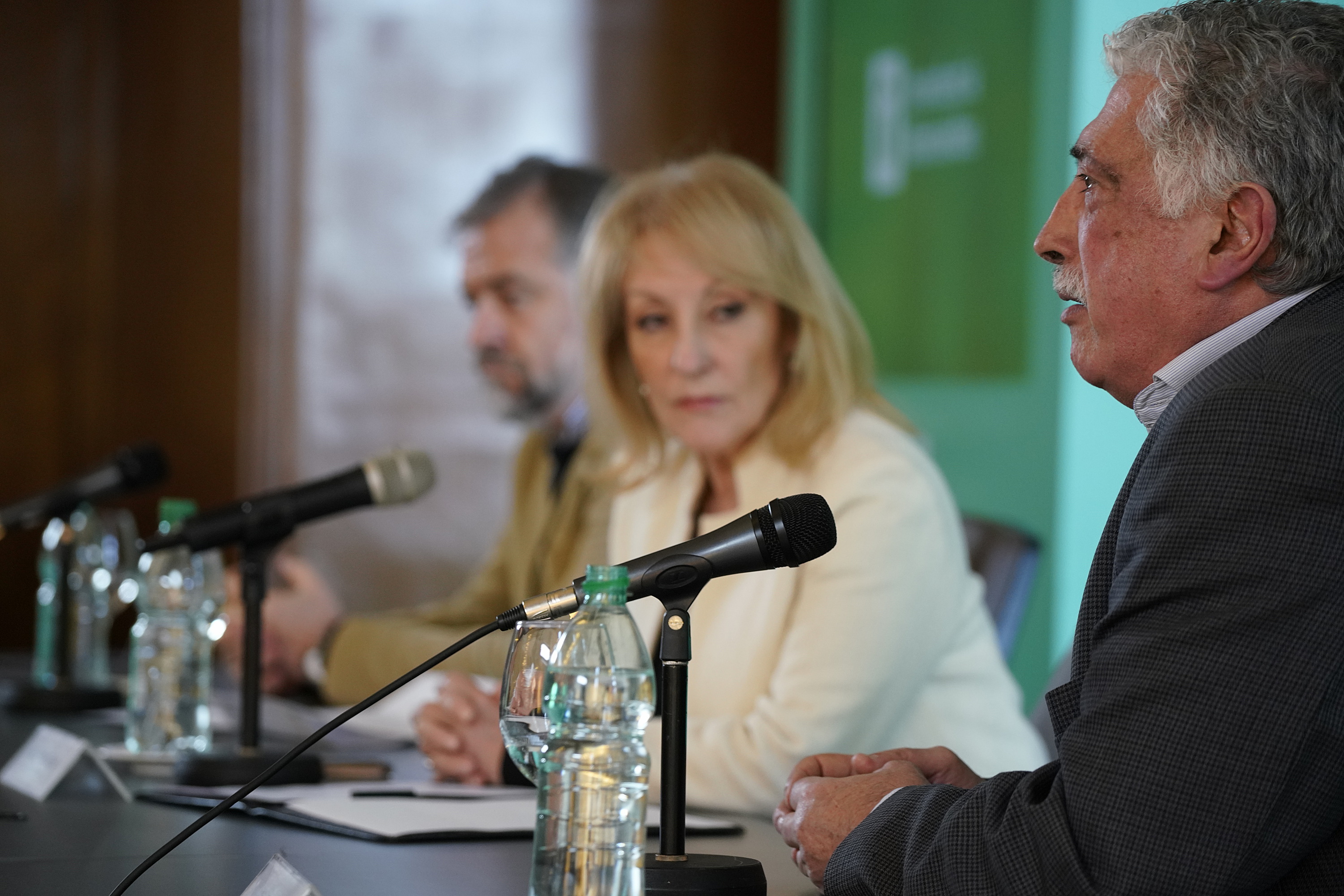 Conferencia de prensa por reintegro de subsidio a boletos de jubilados