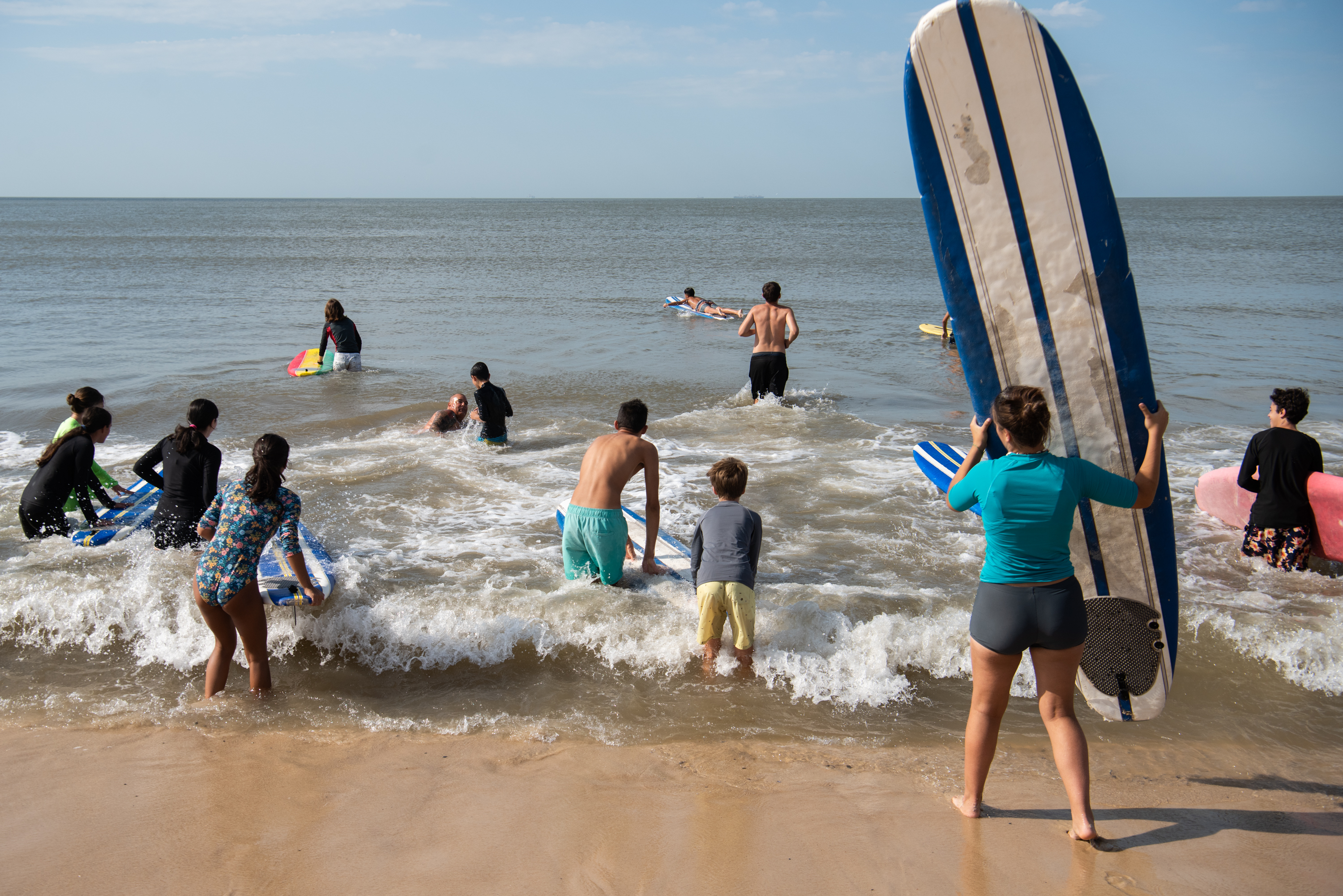 Encuentro de escuelas de mar en la playa Honda, 28 de febrero de 2023