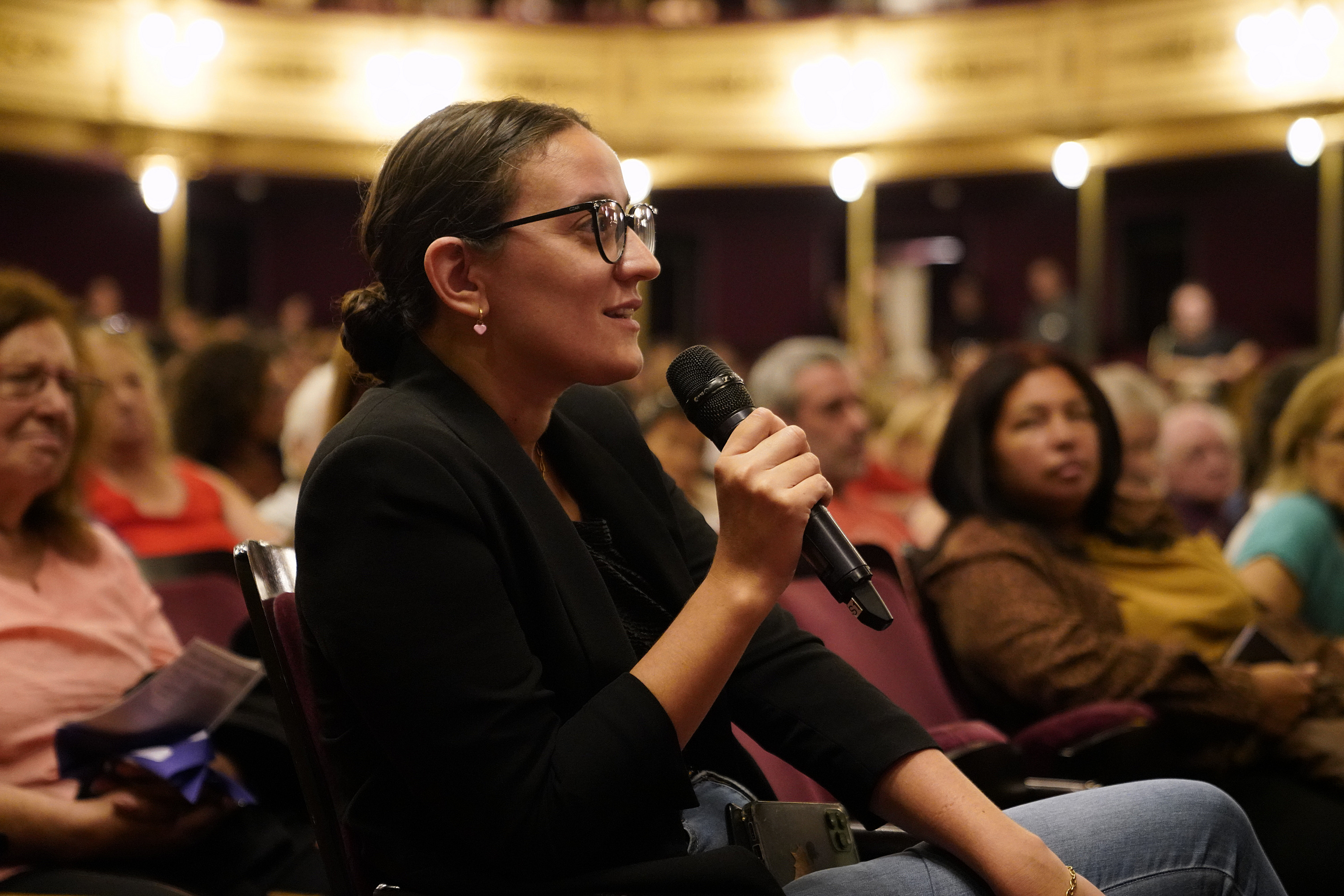 Conversatorio sobre violencia de género en el marco del Mes de las Mujeres