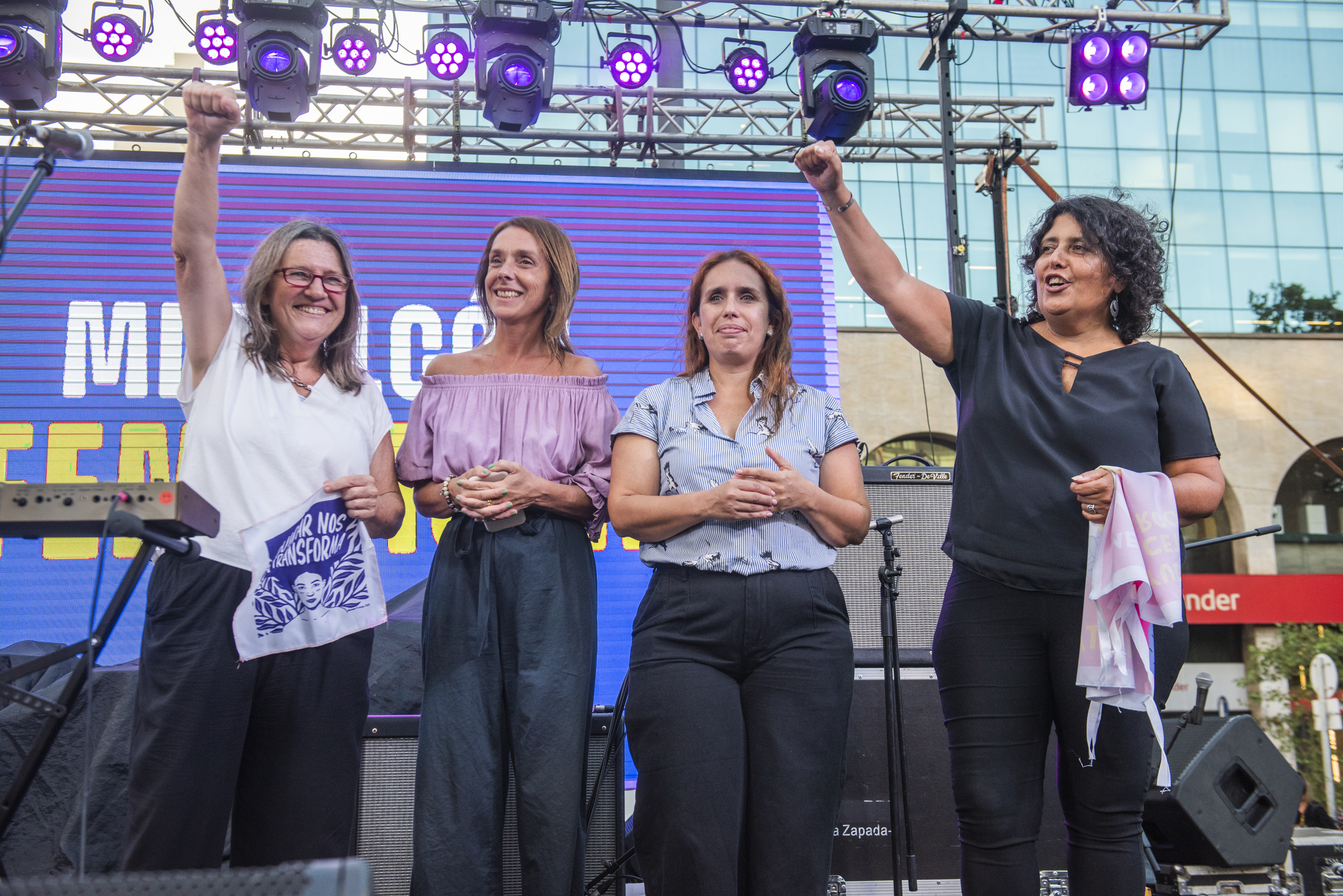  Juntada Feminista en la plaza Fabini en el marco del Día de la Mujer