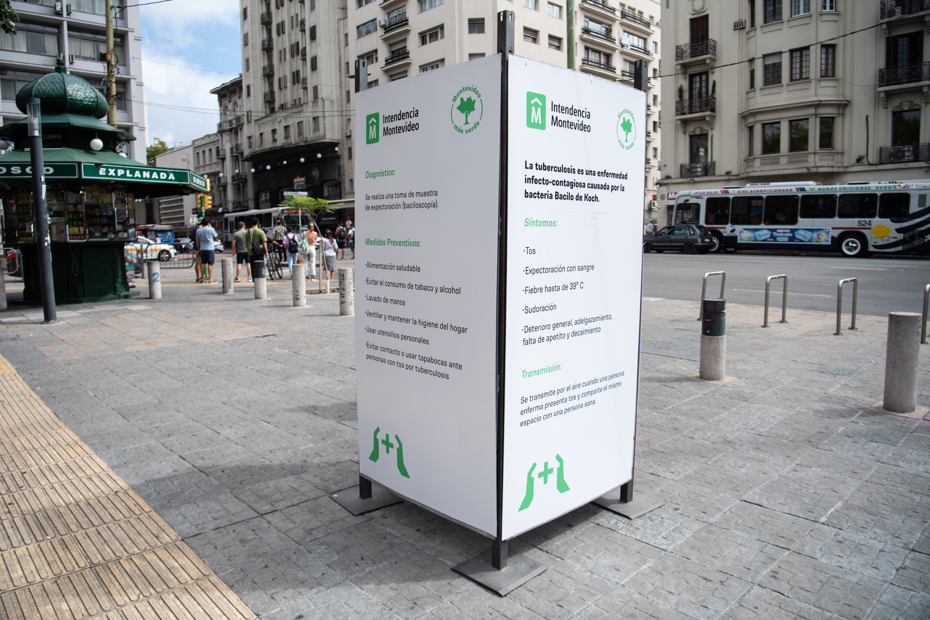 Jornada en la explanada por Día Mundial de la Tuberculosis