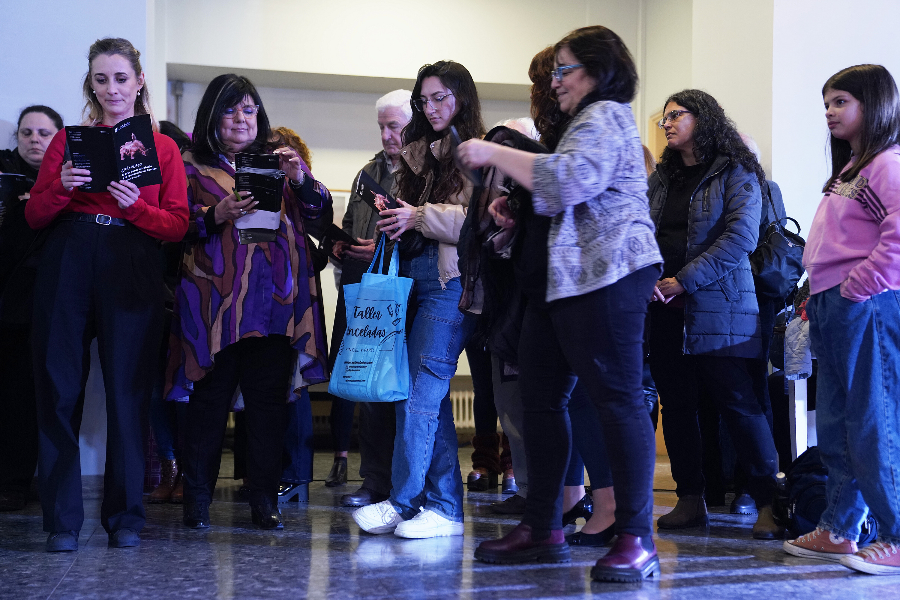 Inauguración de exposición de Tomás Cacheiro en la Intendencia