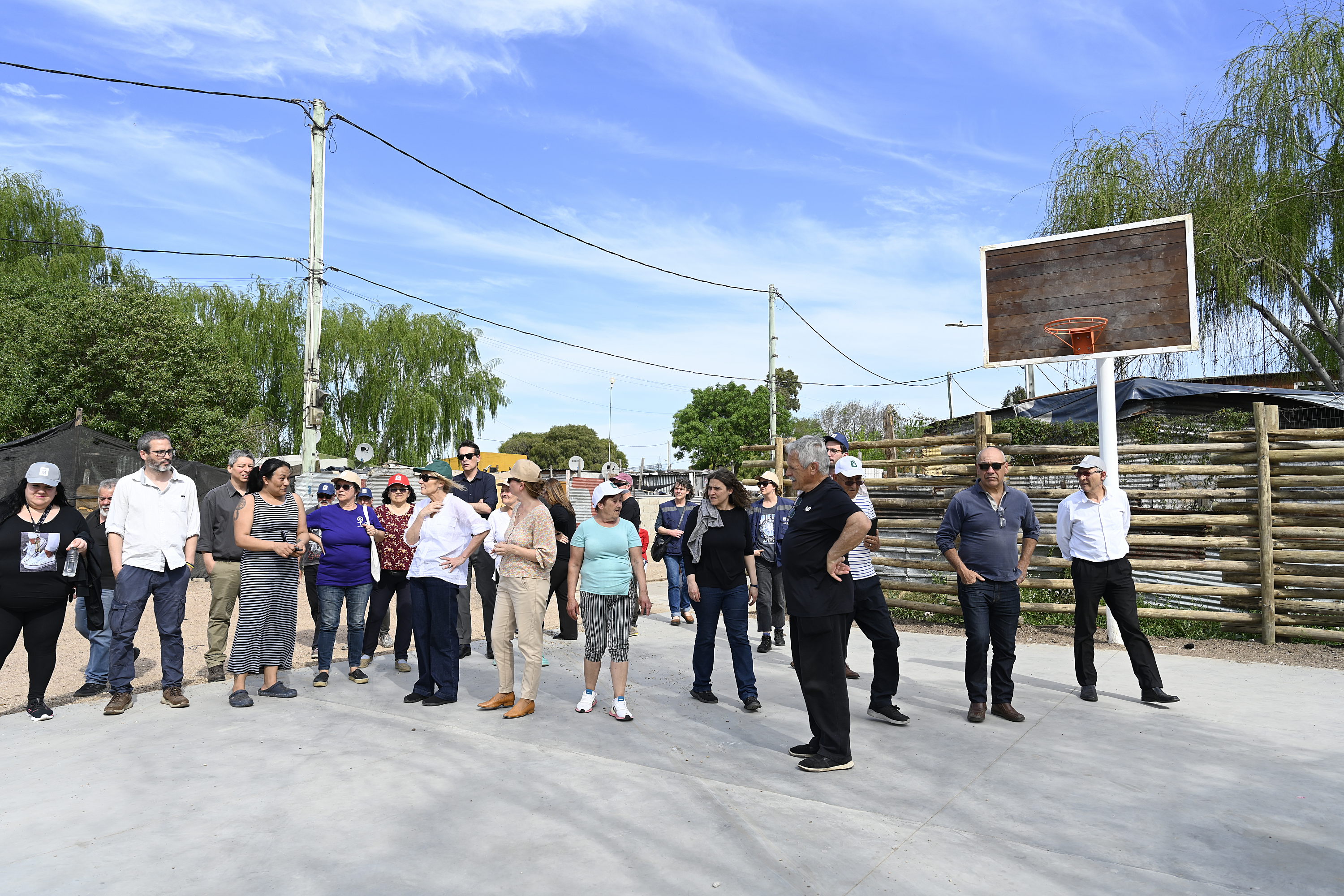 Recorrida por barrio Las Cabañitas