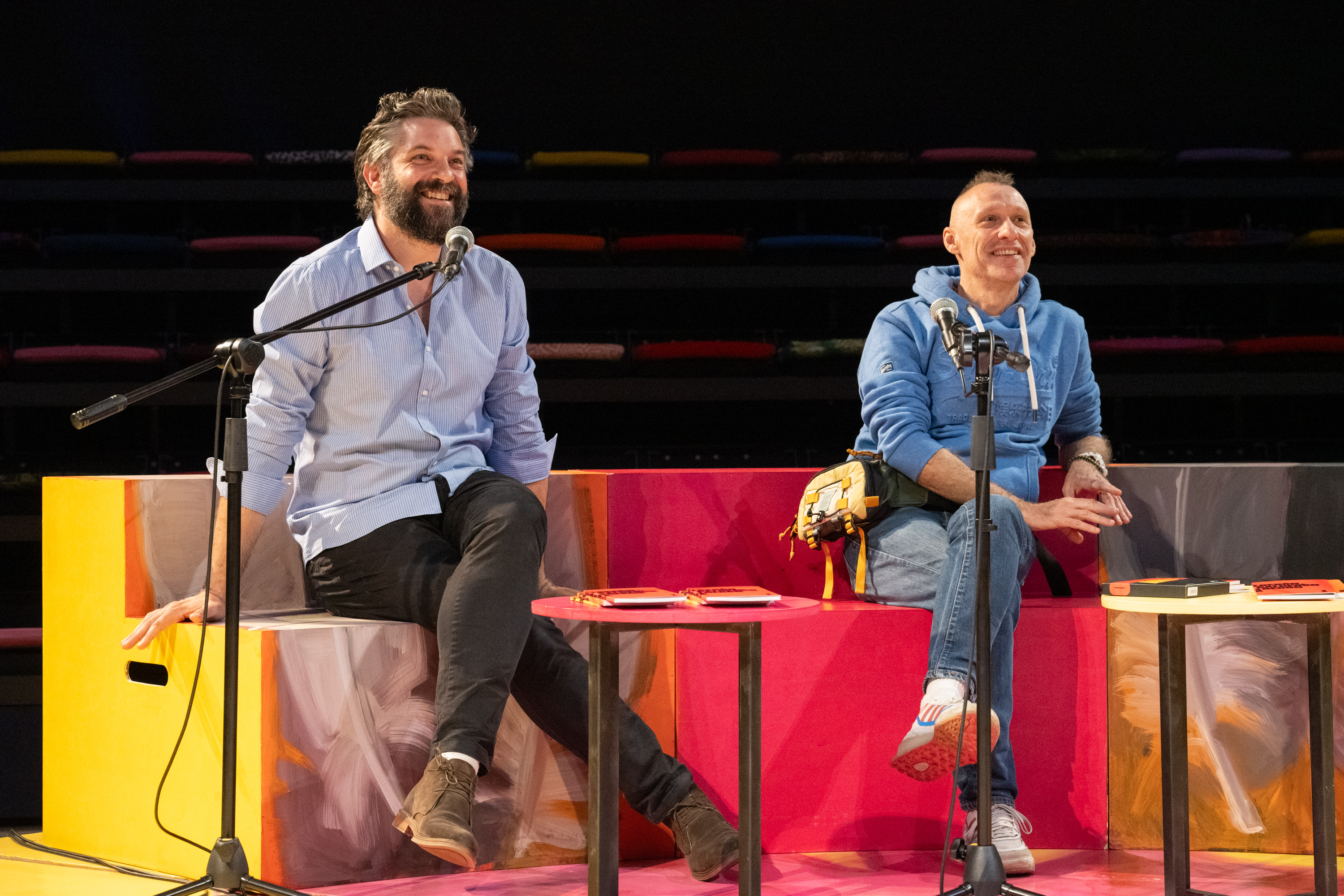 Lanzamiento de libros Comedia Nacional en el teatro Solís