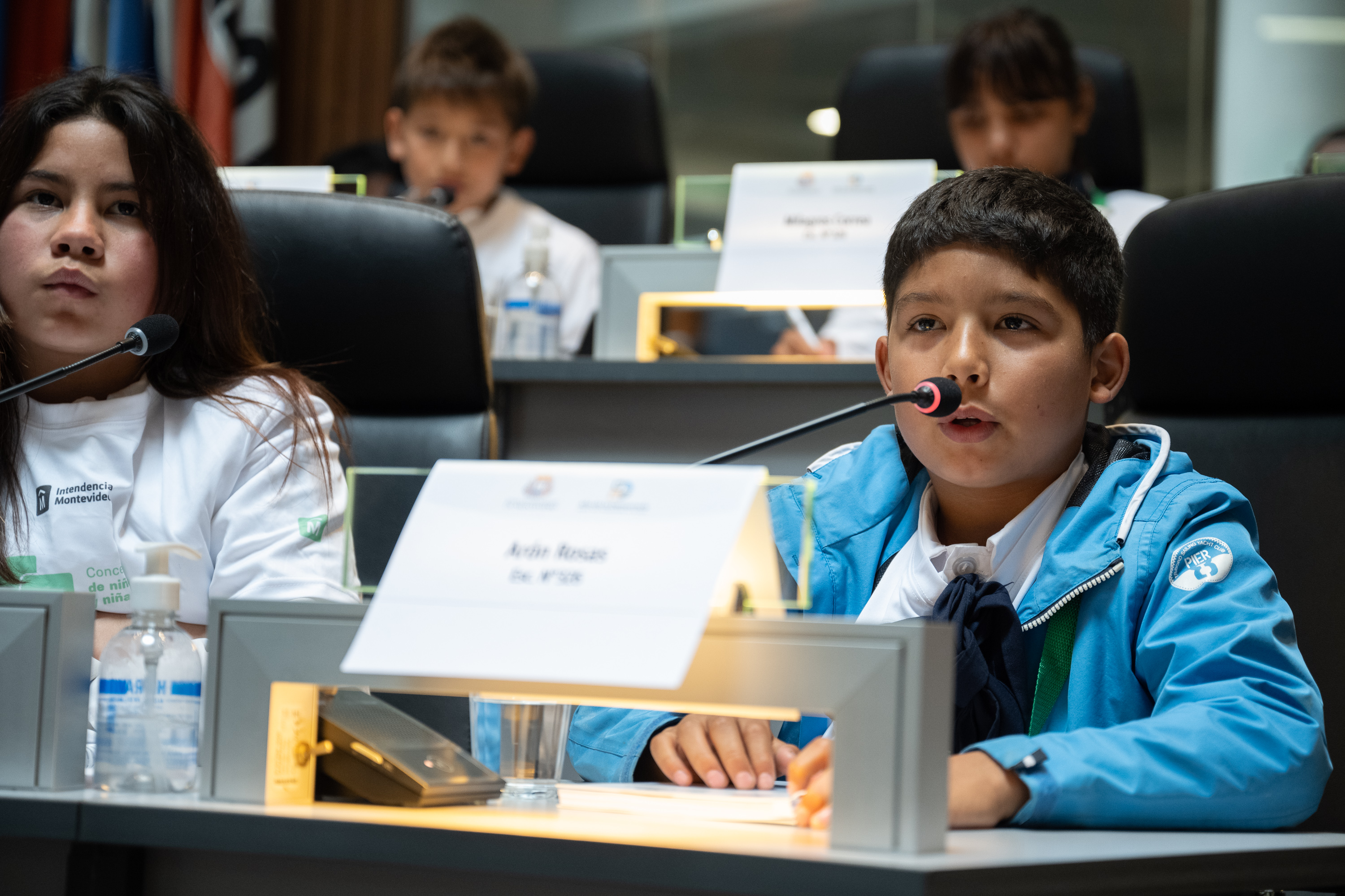 Sesión del Consejo de Niñas y Niños en la Junta Departamental de Montevideo