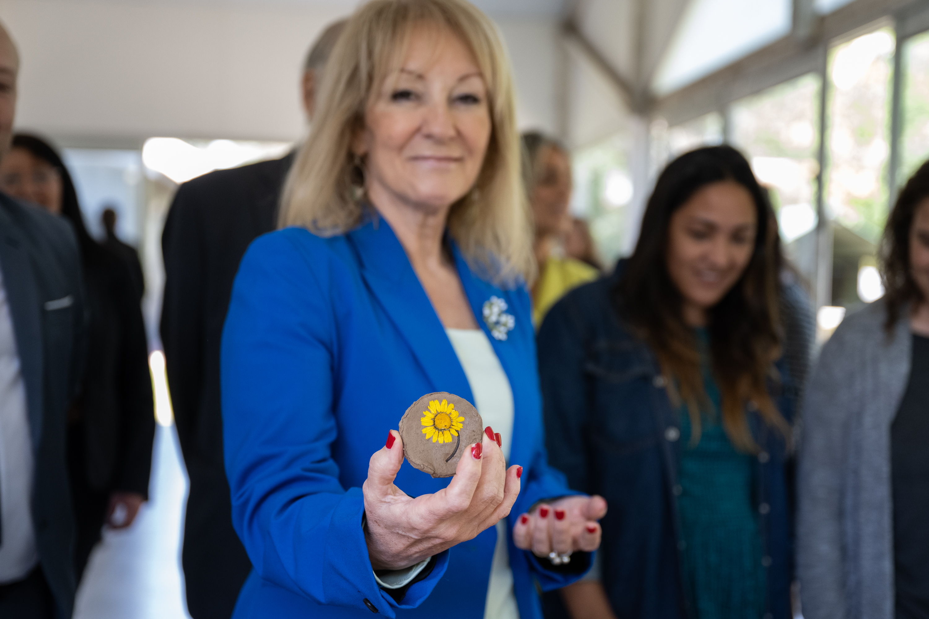 Visita de la intendenta Carolina Cosse al Centro De Rehabilitación de Adicciones Crea Vida