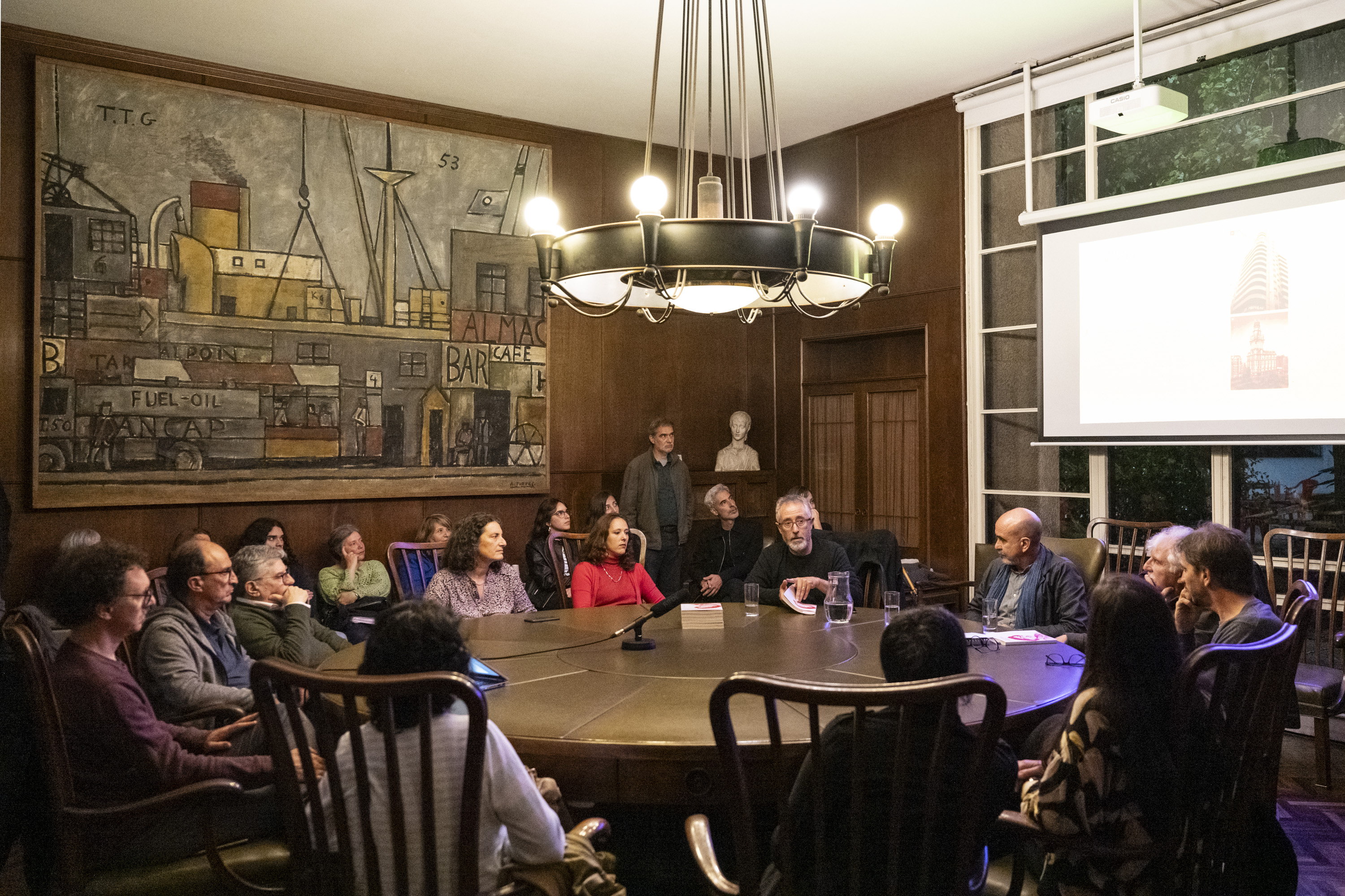  Presentación de libro de Mariano Arana en la Facultad de Arquitectura, Diseño y Urbanismo