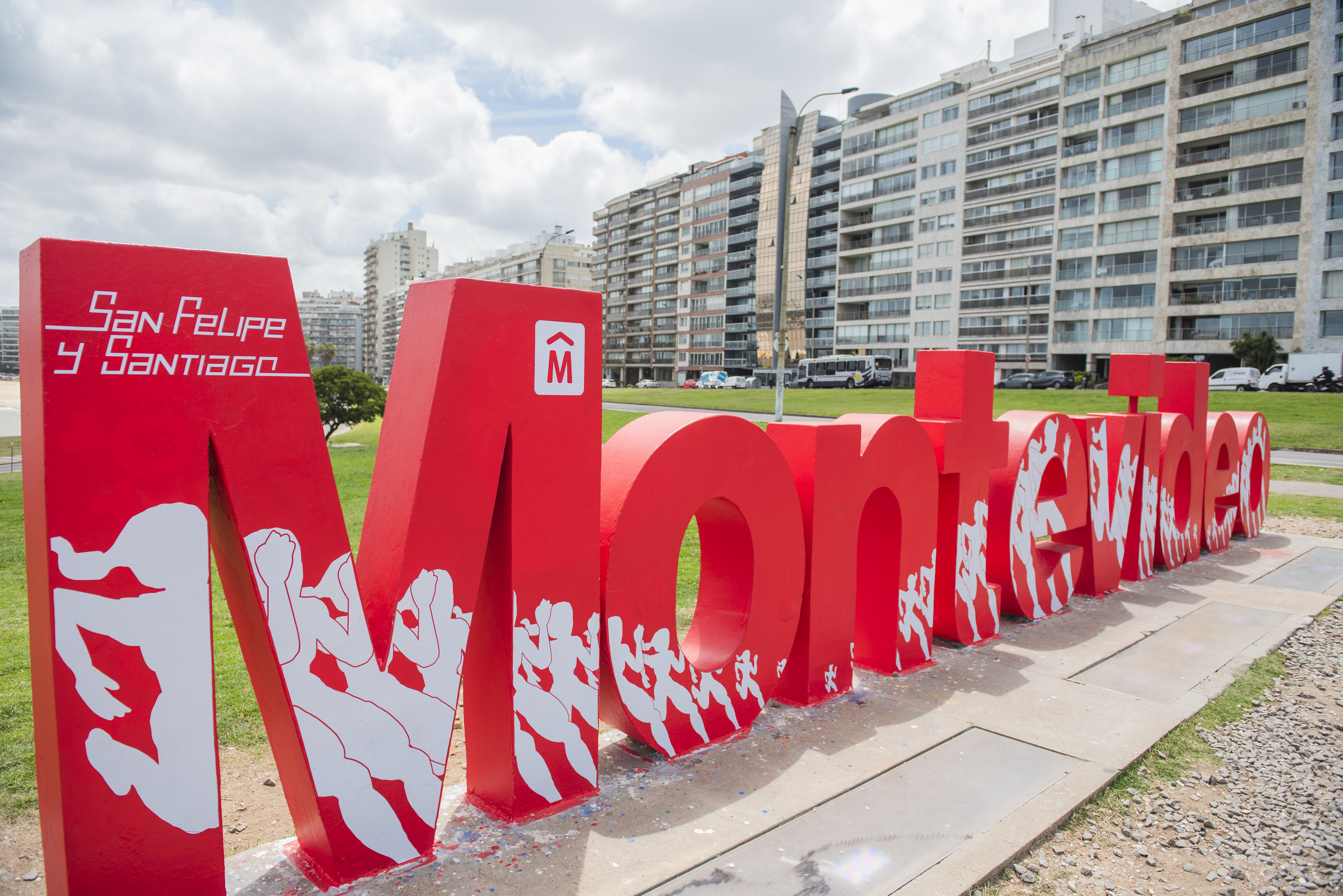 Intervención en Letras de Montevideo por la carrera de San Felipe y Santiago