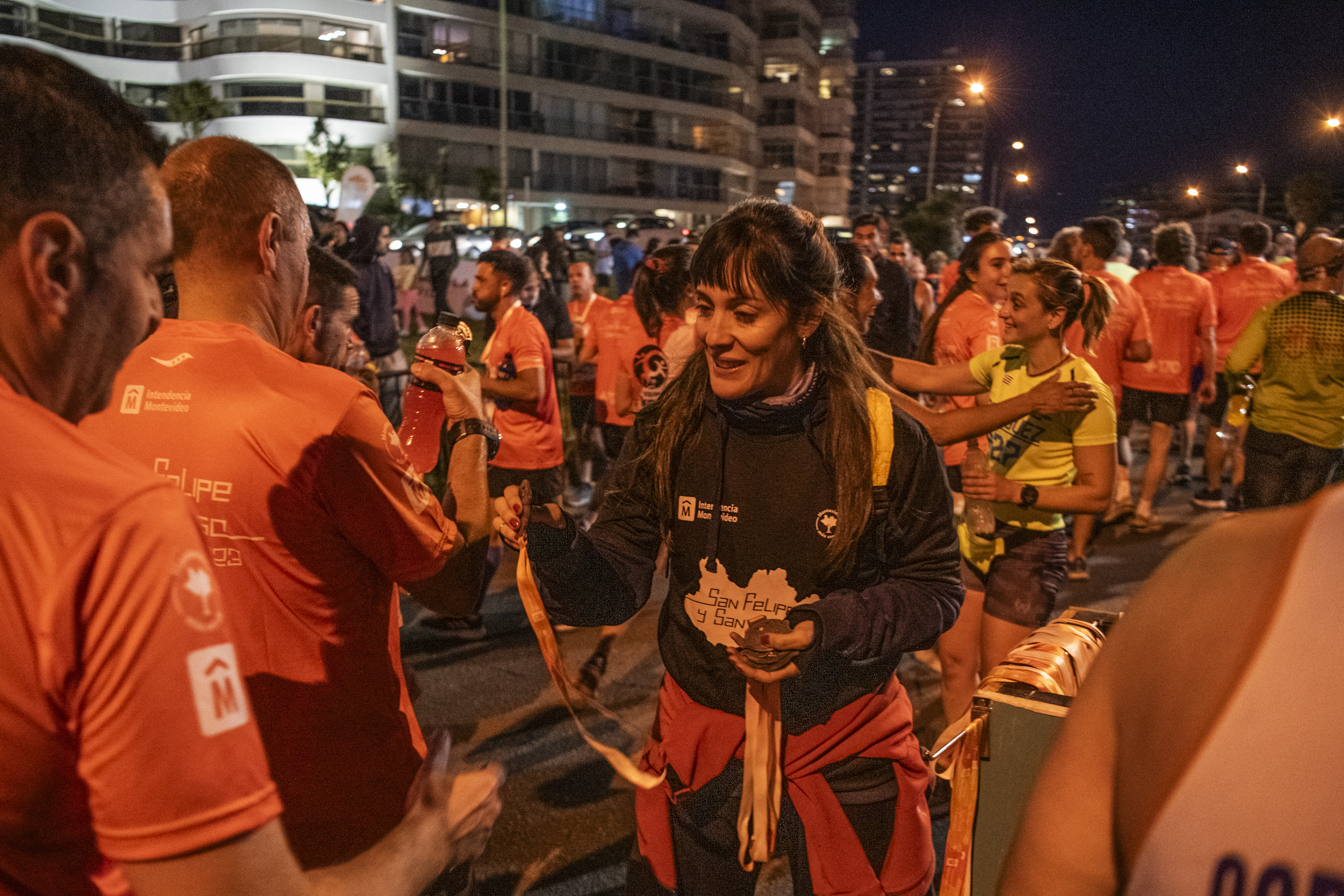 Llegada de ganadoras y ganadores de la carrera San Felipe y Santiago