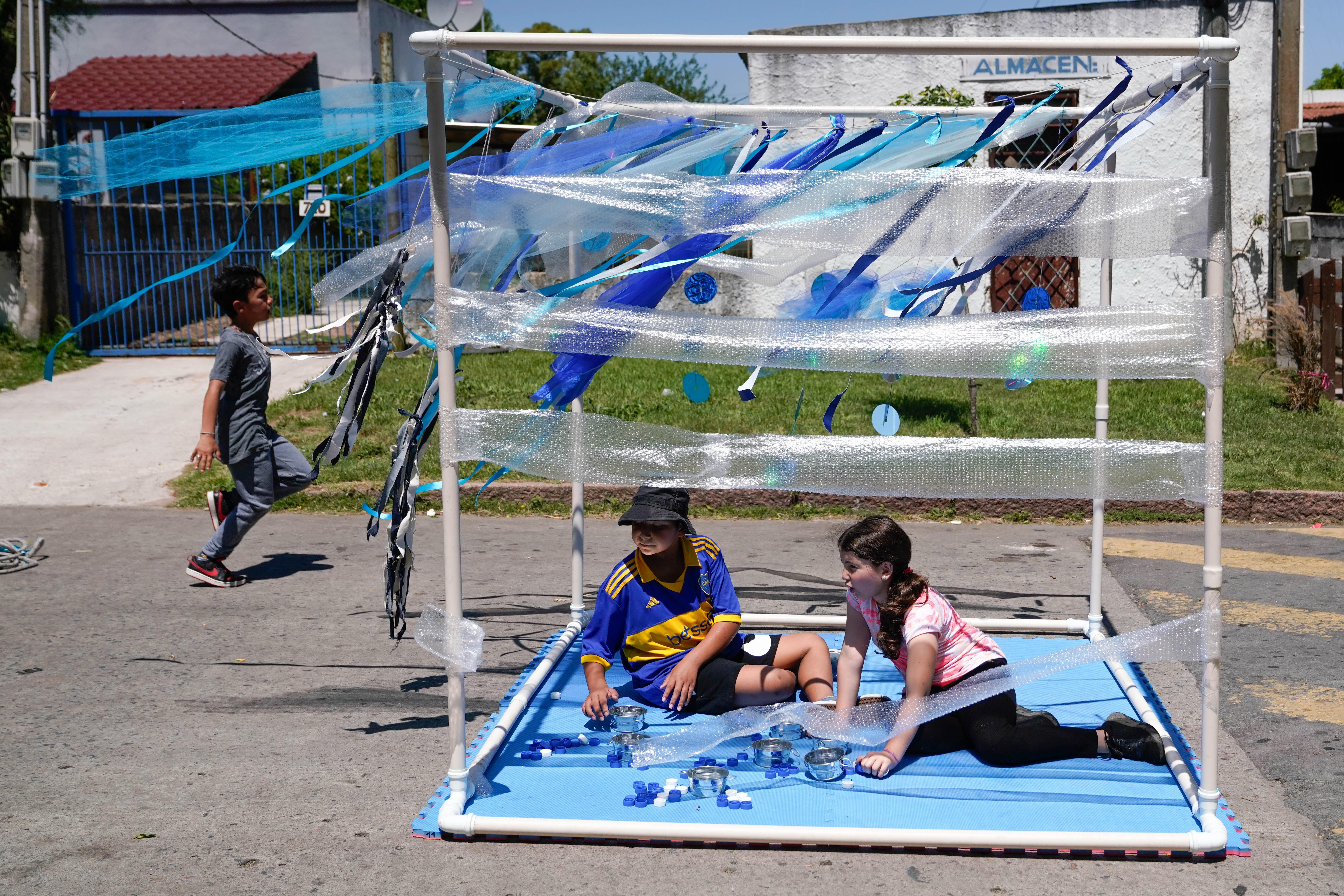 Peatonal barrial en el Municipio A , 23 de noviembre de 2023