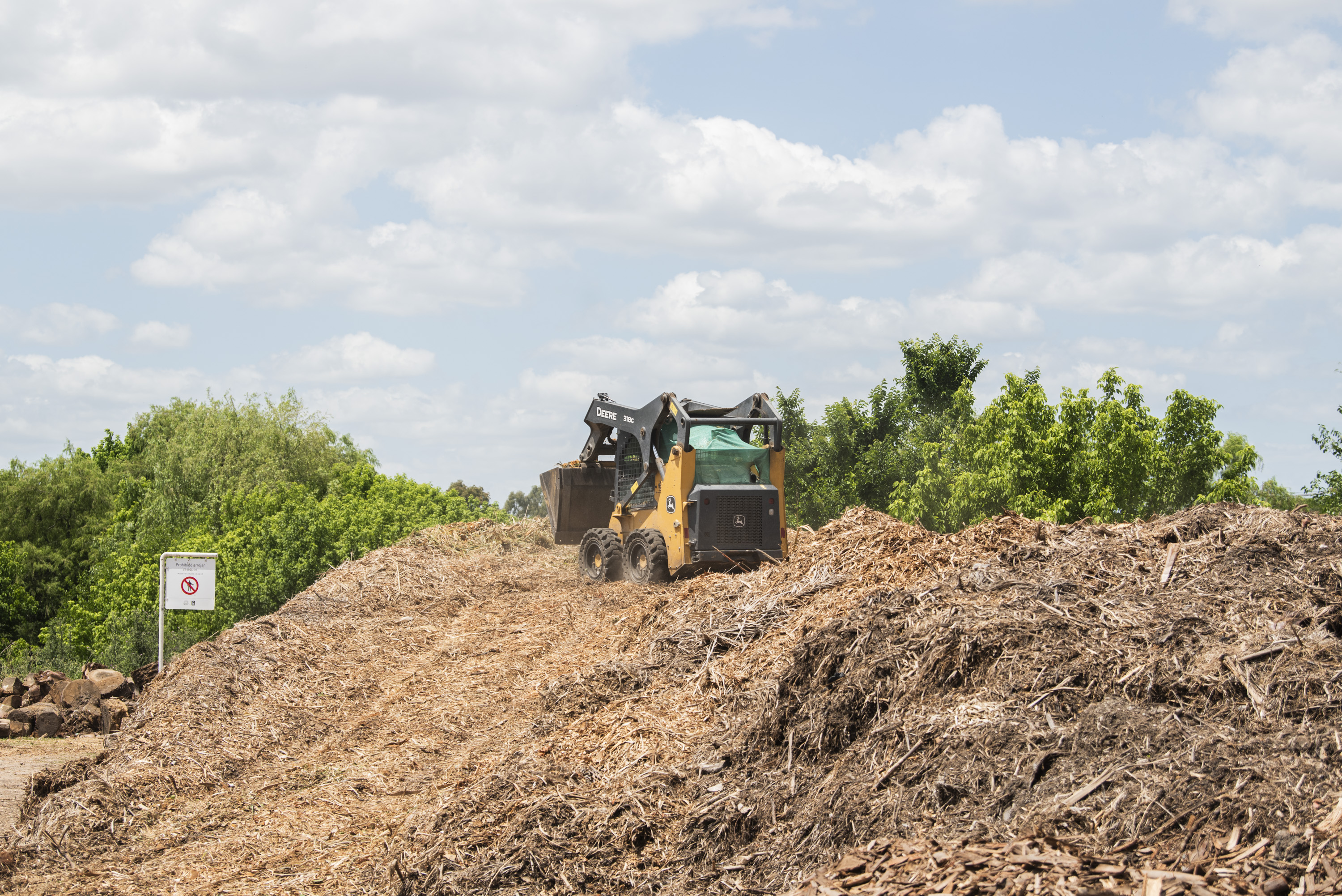 Estación ambiental para tratamiento de materiales orgánicos, Podas y Jardinería