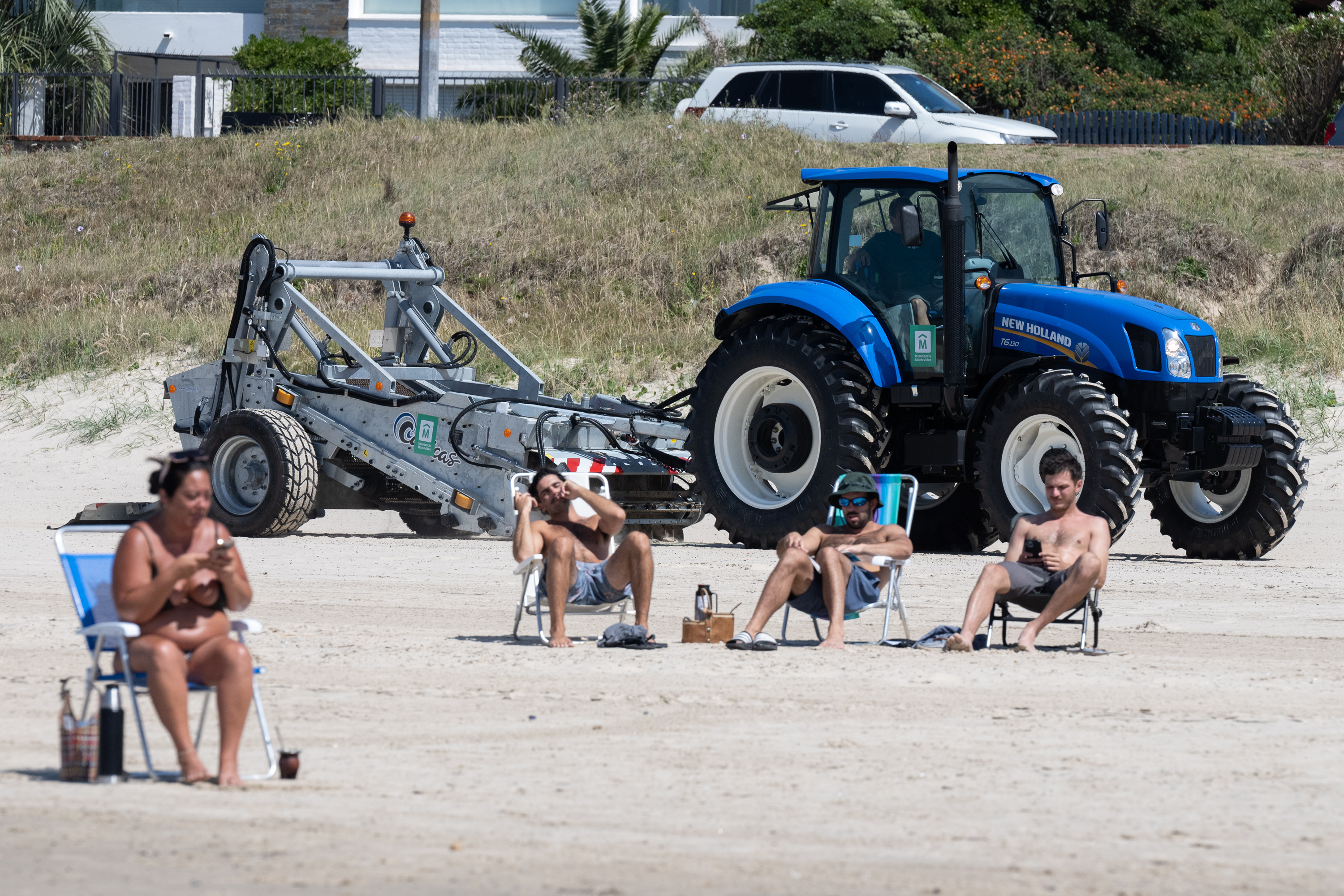 Tareas de limpieza en Playa Verde