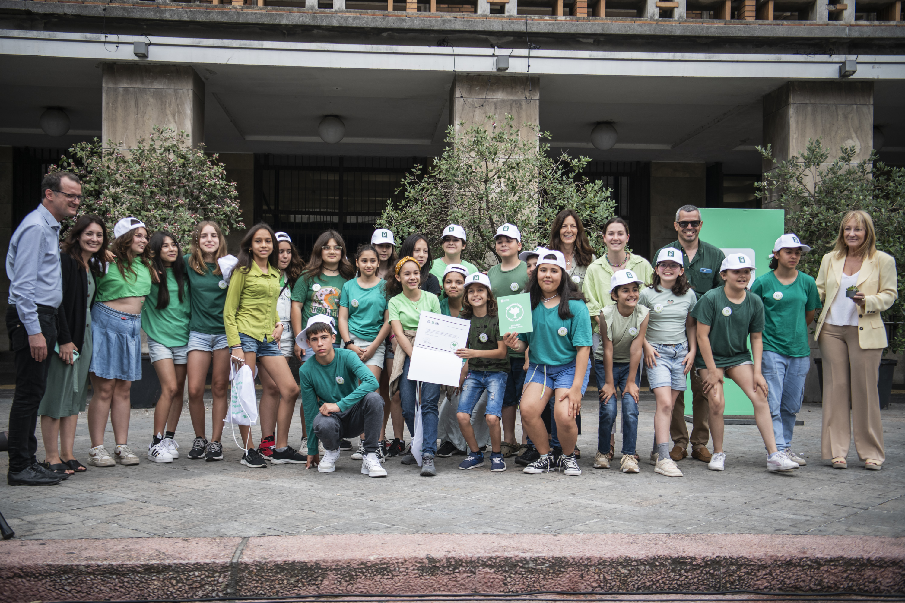 Entrega de sello Montevideo Más Verde a instituciones