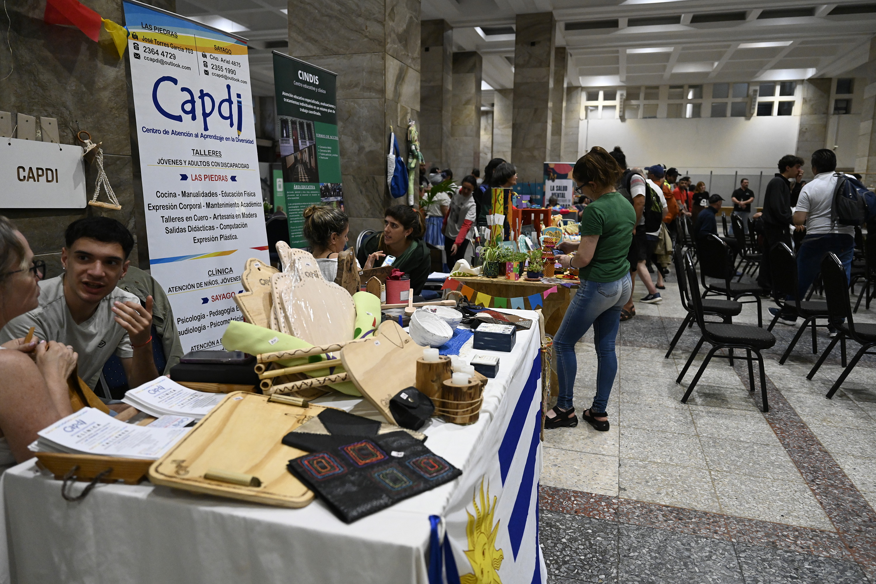 Festivo, festival inclusivo, en el atrio de la Intendencia de Montevideo