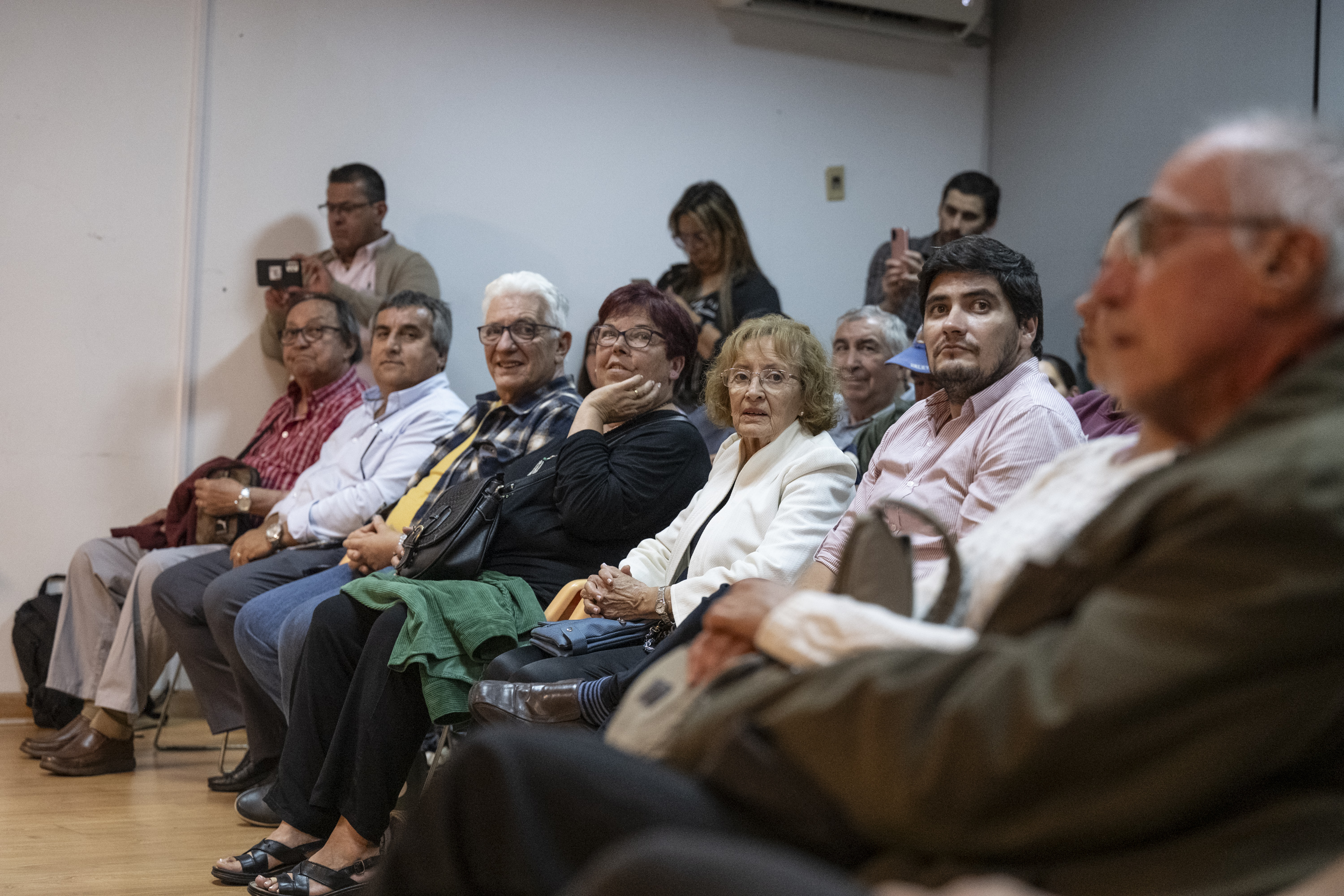 Firma del convenio y anuncio de la entrega de un predio en Ciudad Vieja a FECOVI 