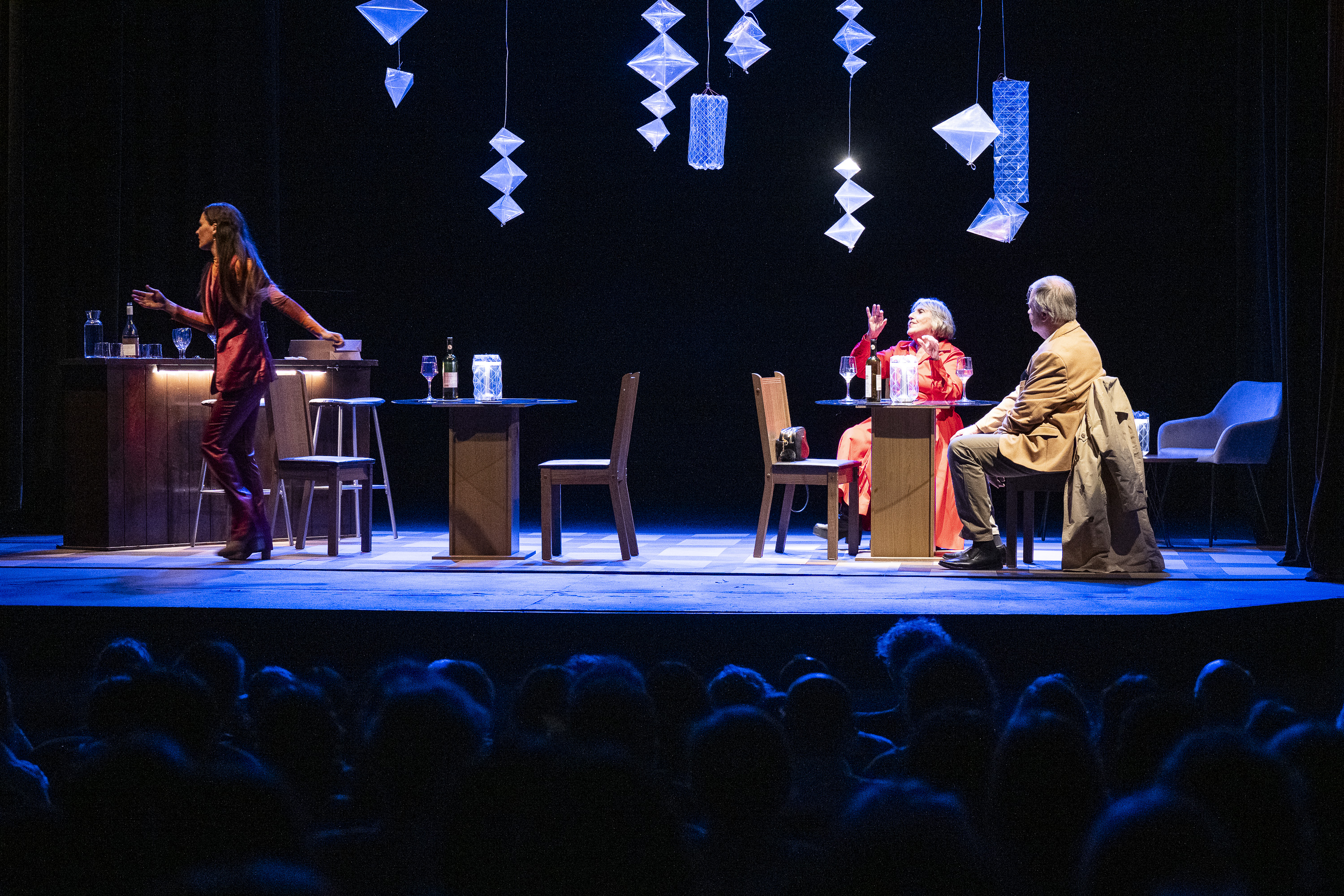 Todo bien mientras nos muramos por orden de ascendencia en el festival Montevideo de las Artes 