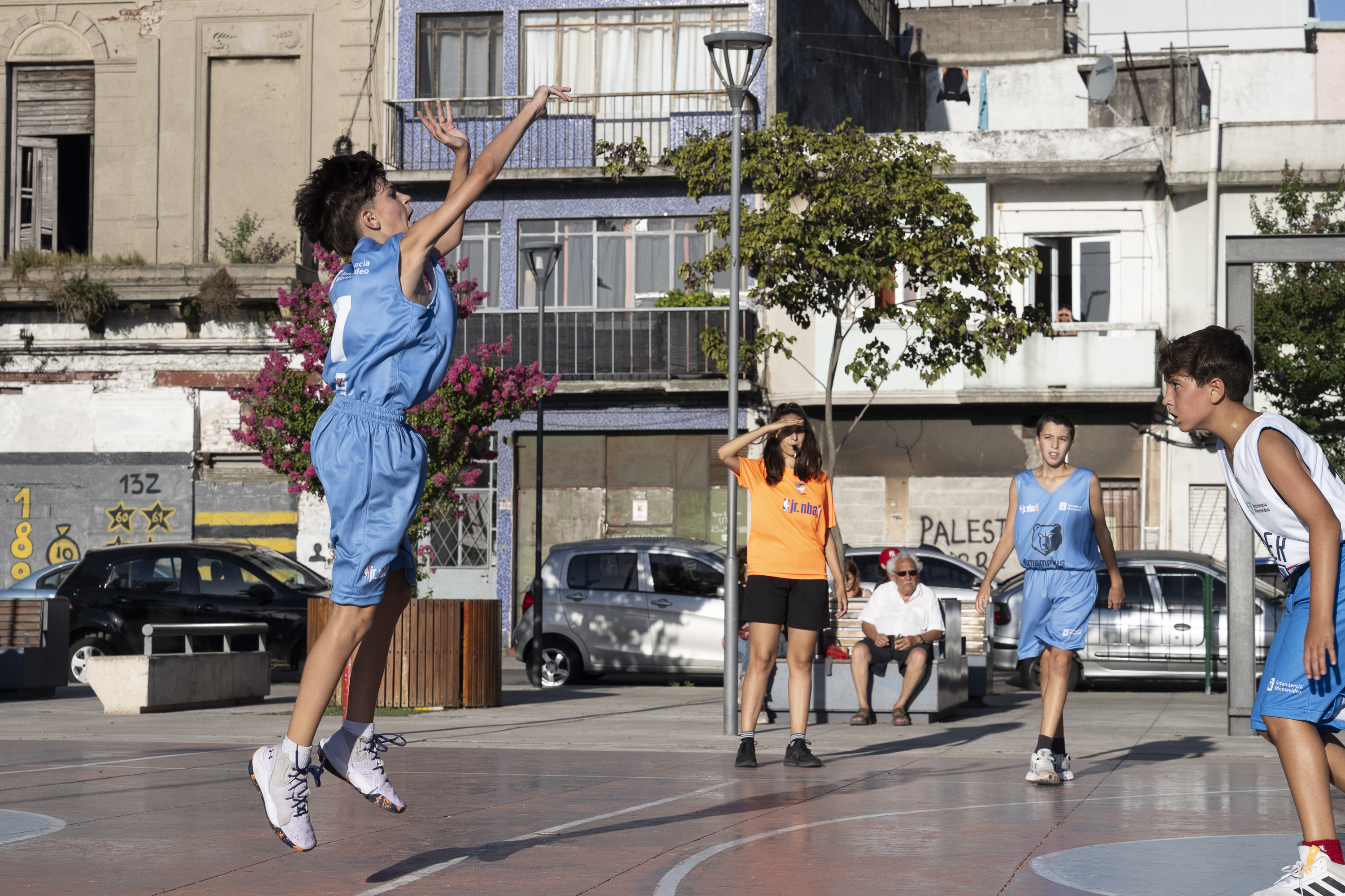 Torneo Jr. NBA en la plaza de Deportes Nº 1