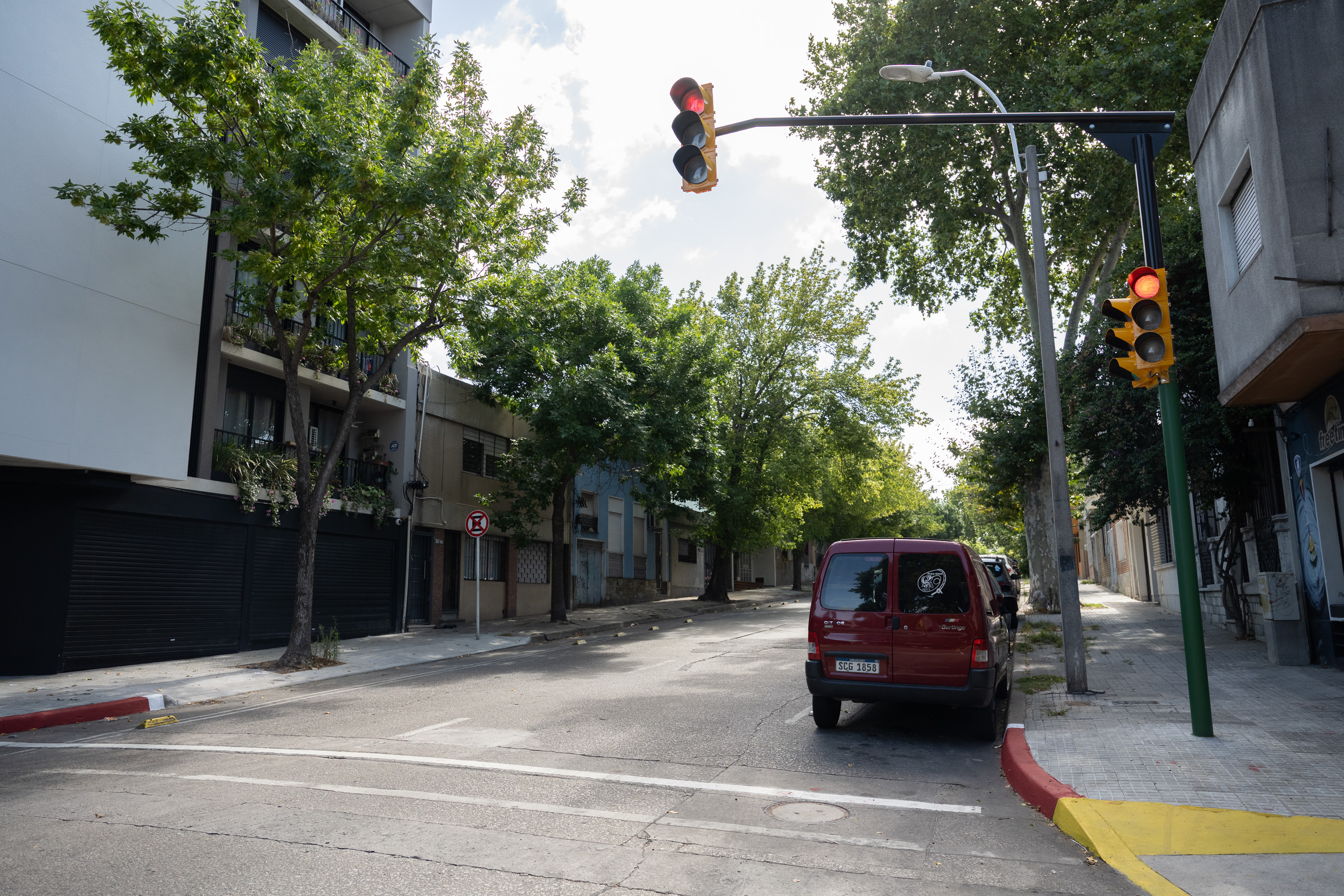 Nuevo semáforo en  Hocquart y Juan Paullier