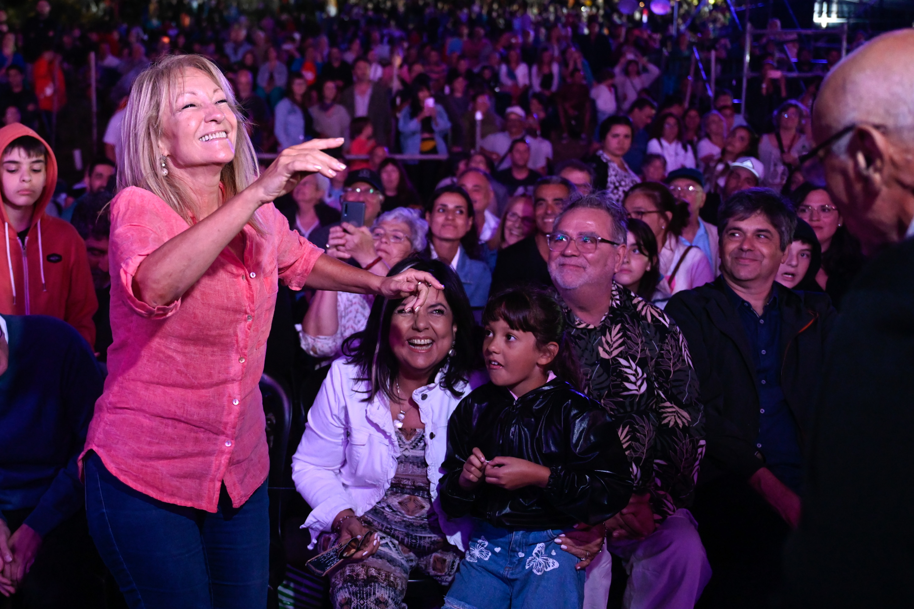 Intendenta de Montevideo Carolina Cosse en la fiesta inaugural por los 300 años de Montevideo en playa del Cerro