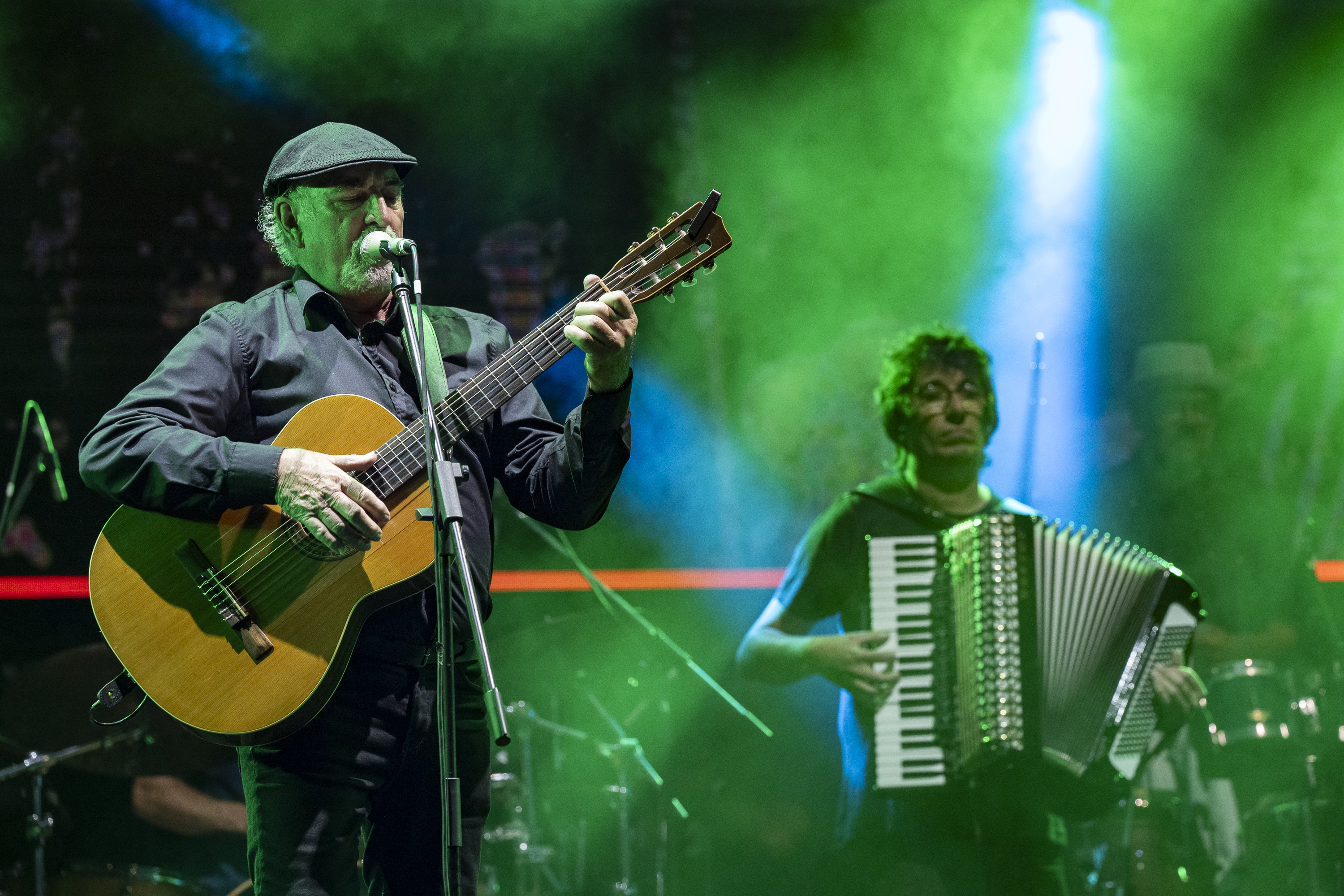 Festejos en el escenario de el Gaucho por los 300 años de Montevideo