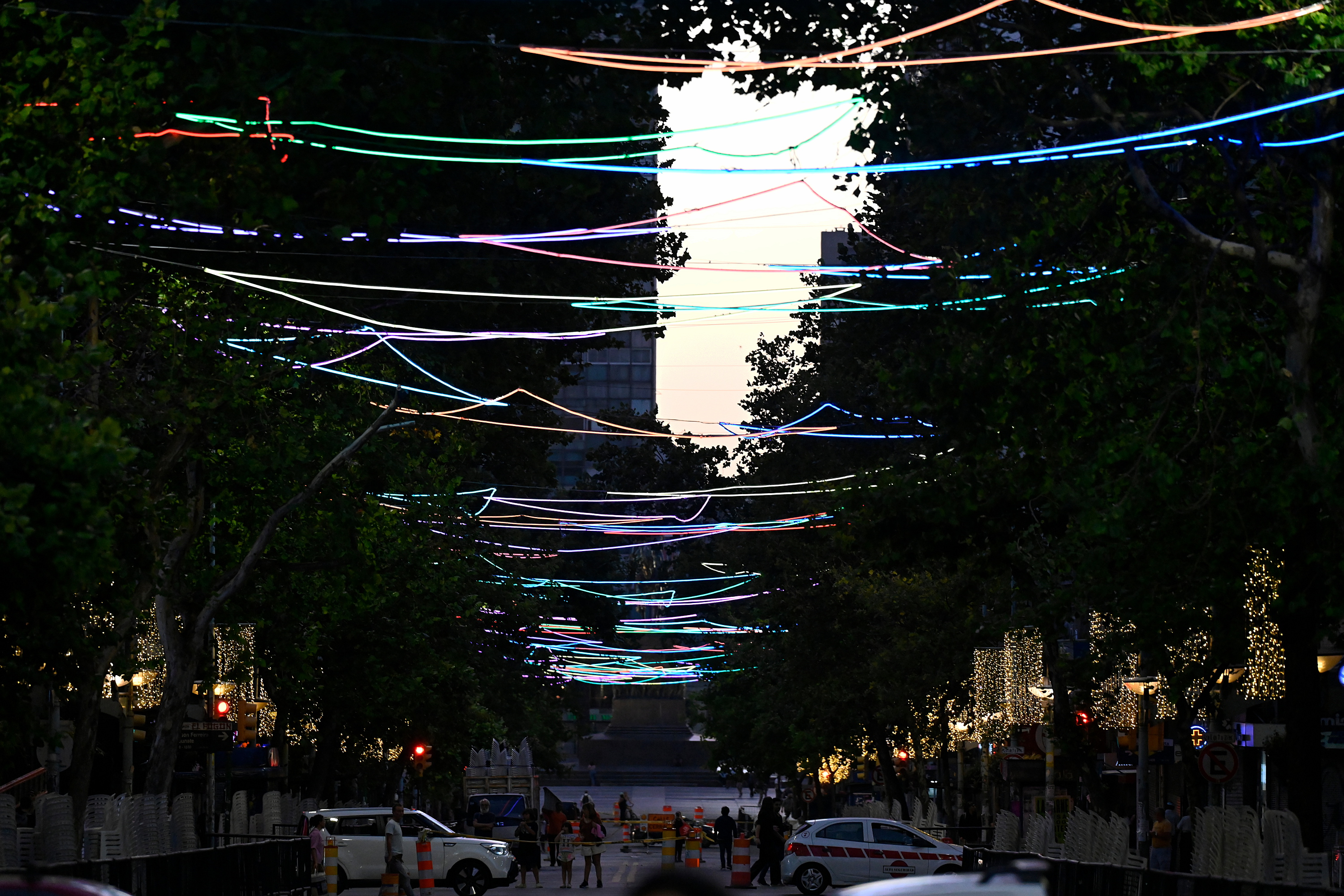 Instalación de luminarias led en Av.18 de Julio por Carnaval 2024