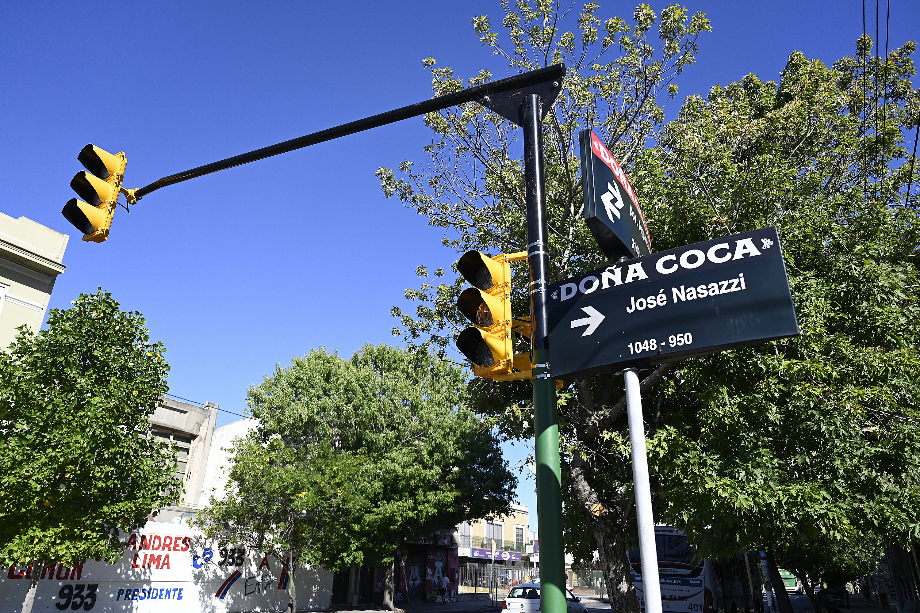 Semáforos en Av. Agraciada y Nasazzi