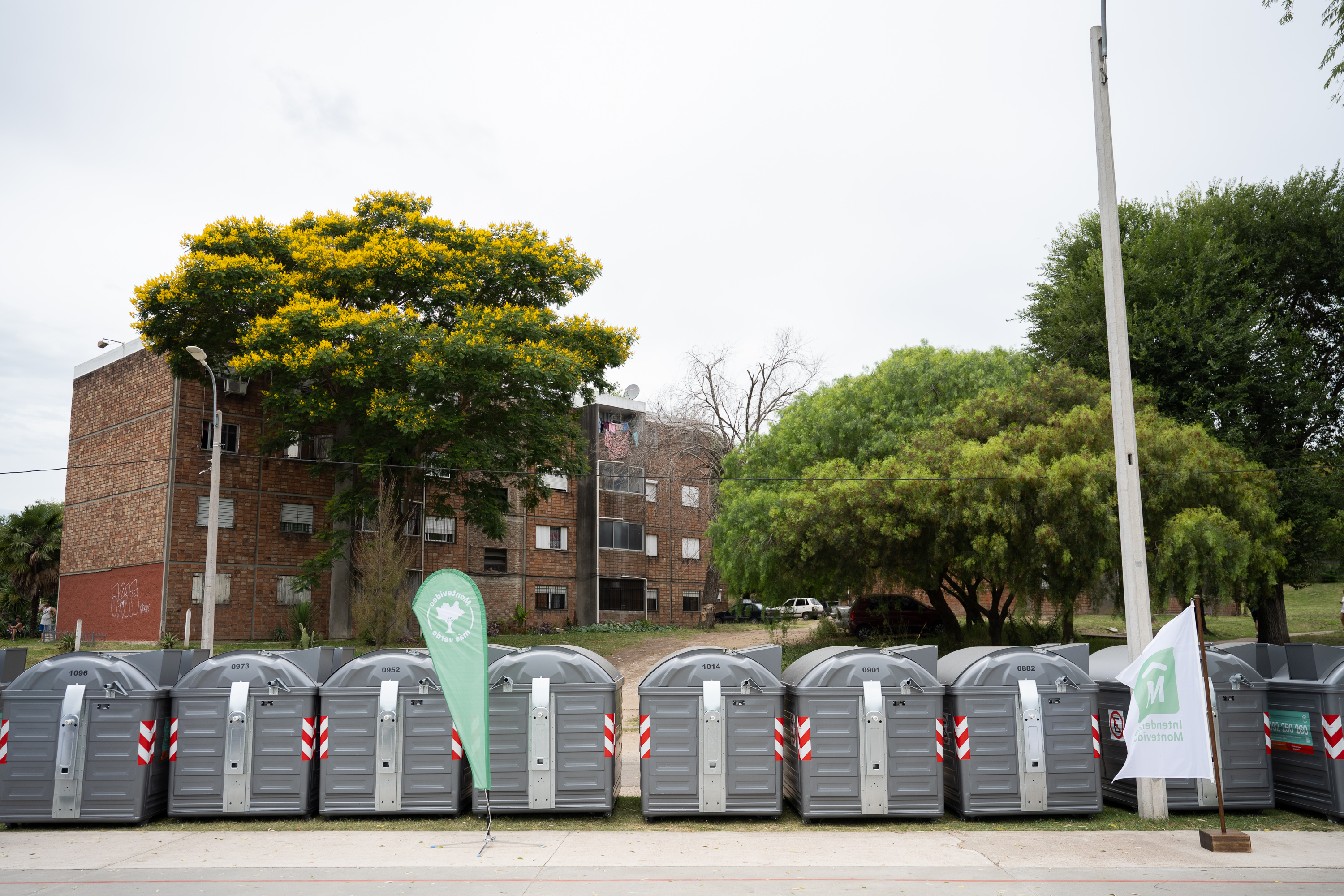 Instalación de nuevos contenedores en Punta de Rieles