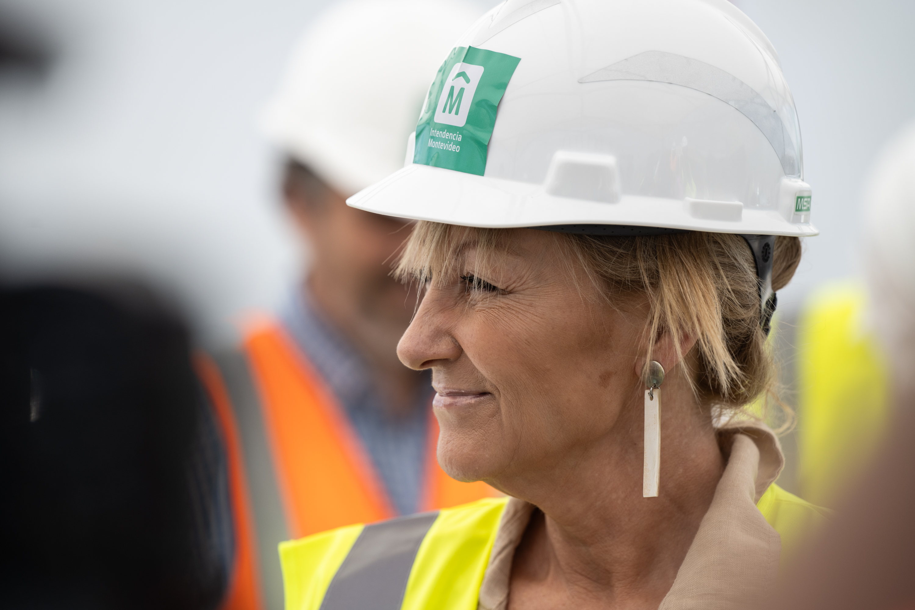 Intendenta de Montevideo Carolina Cosse participa de recorrida por estación de transferencia de residuos sólidos