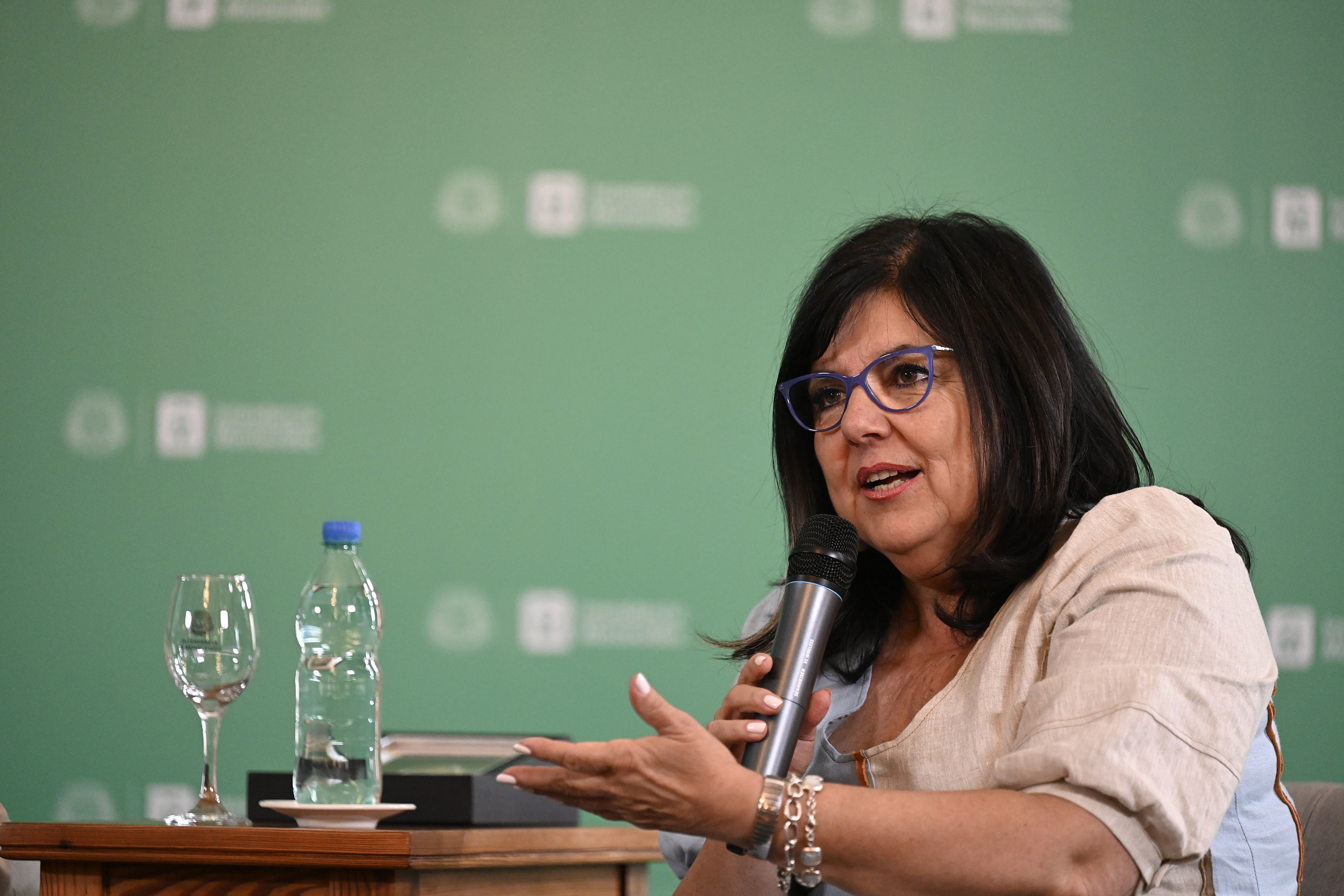 Directora de Cultura María Inés Obaldía participa de la declaración de Visitante Ilustre de Montevideo a Peter Burkey María Lucía García Pallares-Burke