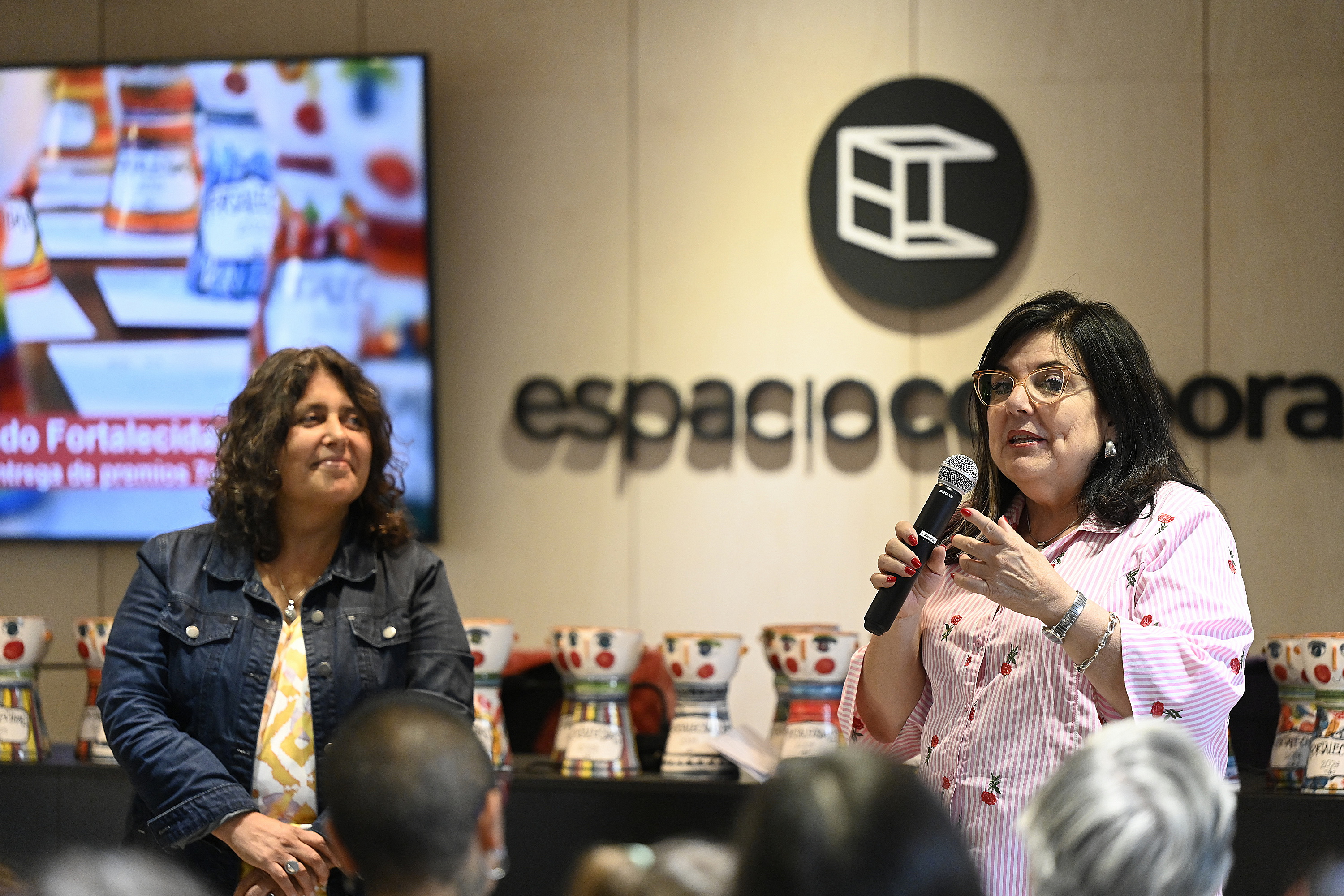 Solana Quesada y María Inés Obaldía, participan de la entrega de premios Fortalecidas Juntas 2024