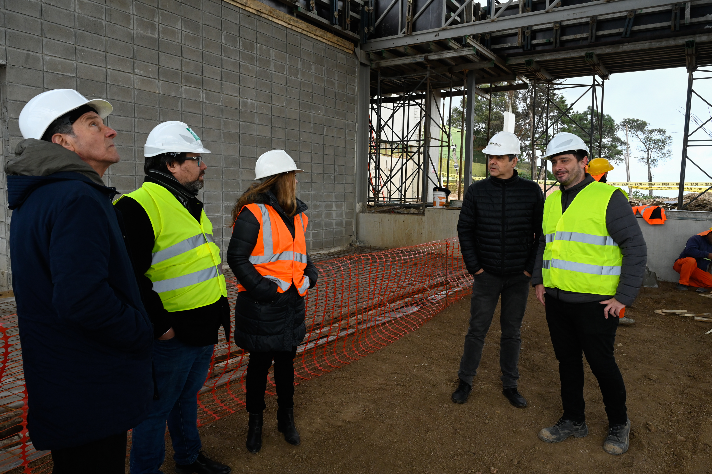 Autoridades de la Intendencia de Montevideo participan de recorrida por obra en Balcón del Cerro