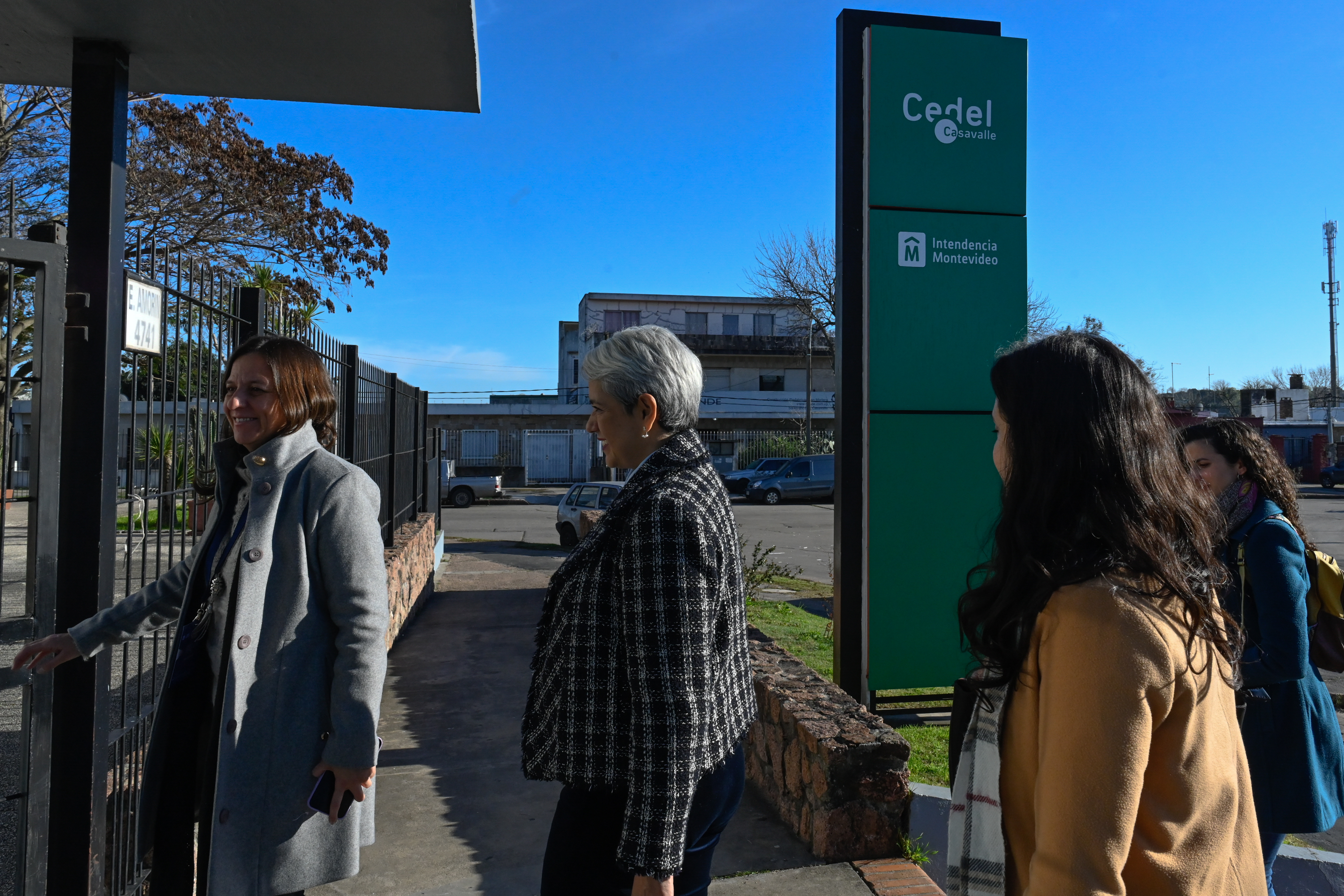 Recorrida de participantes del 4° Foro Regional de Desarrollo Económico Local por Cedel Casavalle