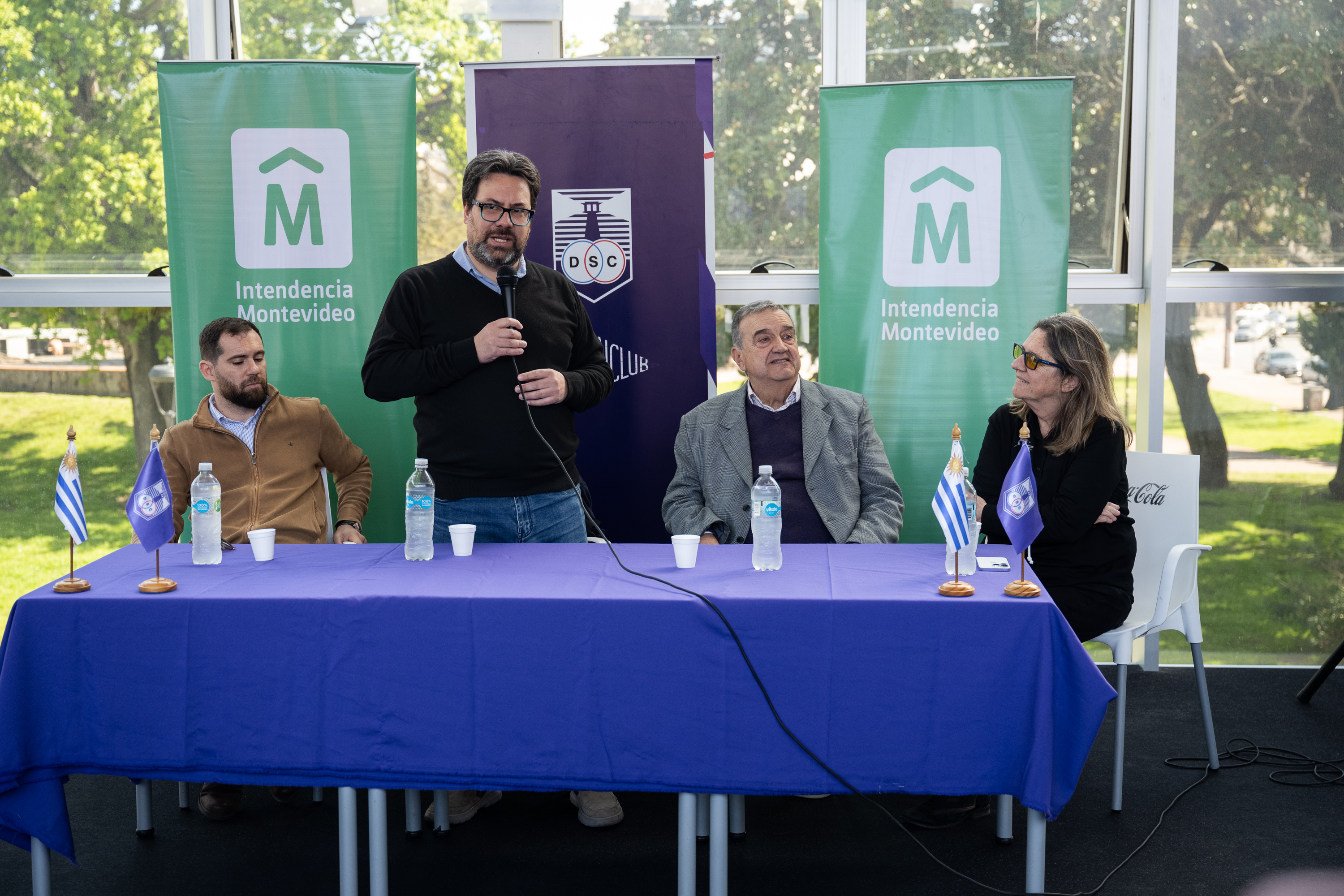 Firma de convenio de la Intendencia de Montevideo con el Municipio B y el Club Defensor Sporting