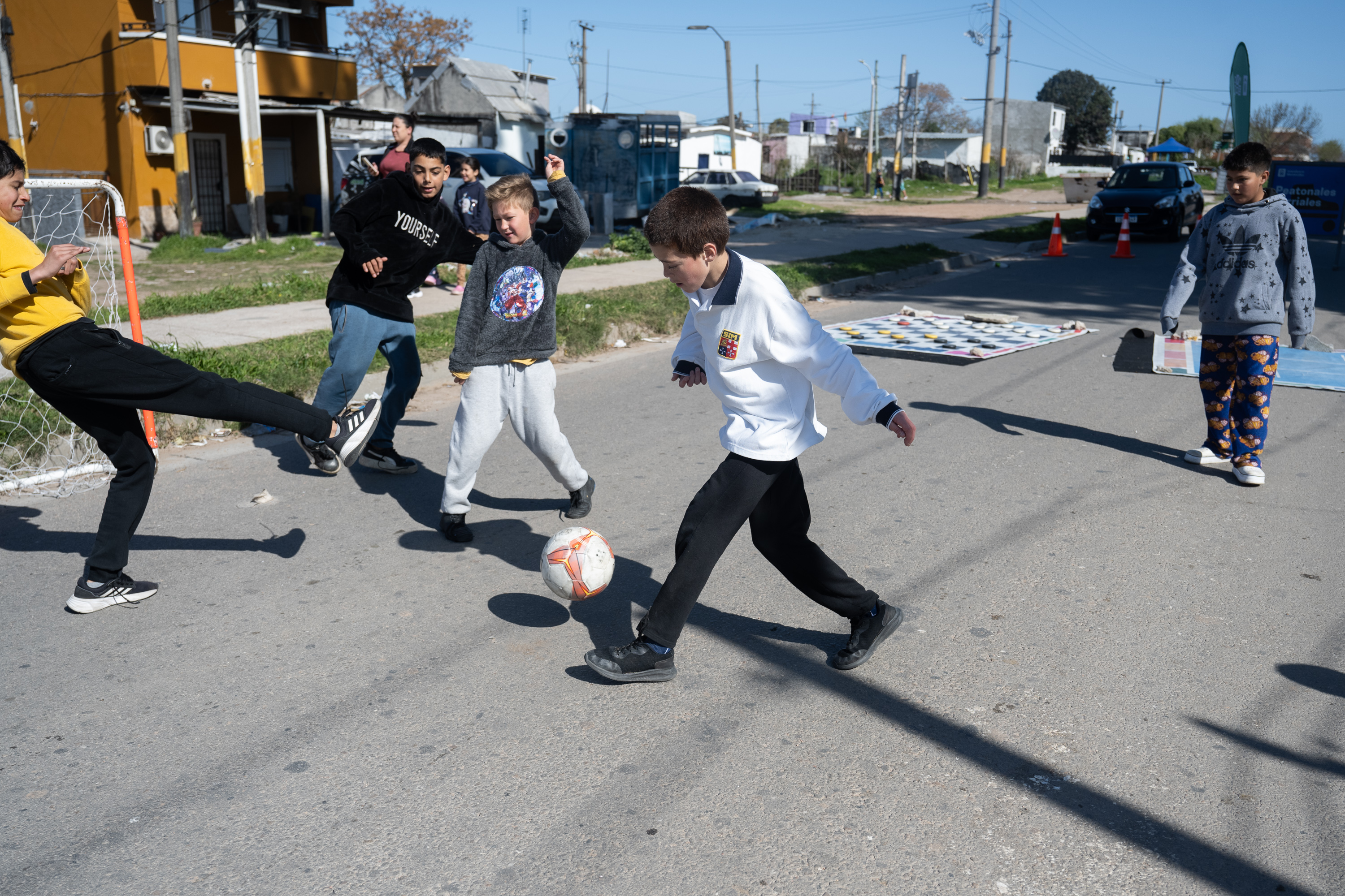 Peatonal barrial en las calles Camino Oncativo y Carlos César Lenzi