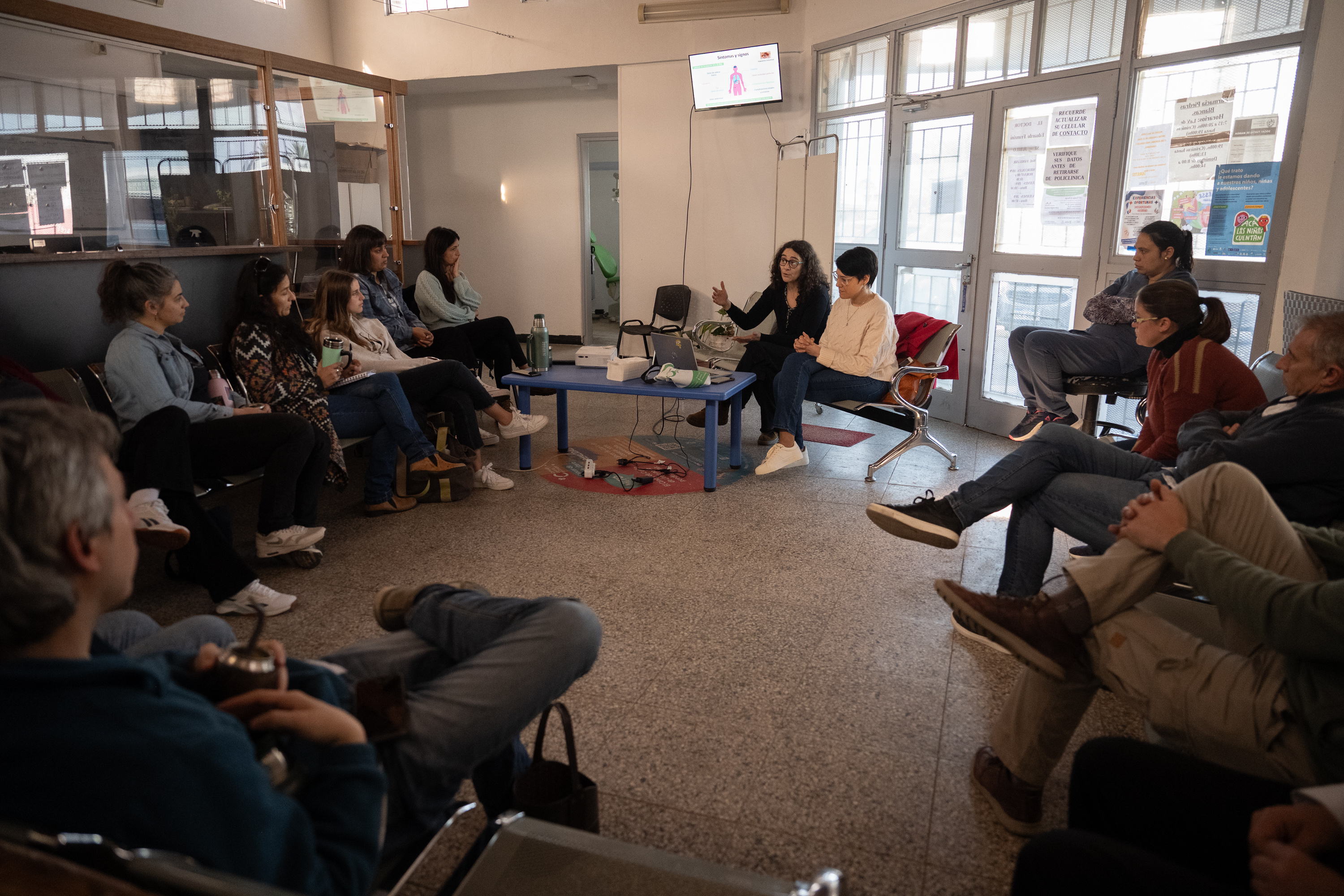 Taller de sensibilización sobre leptospirosis en la policlínica Giraldez