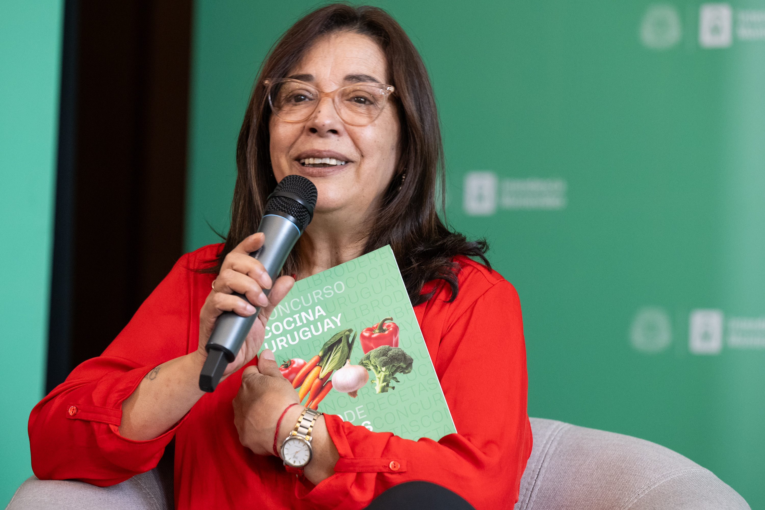  Lanzamiento de la publicación de recetas participantes en el concurso televisivo de Cocina Uruguay