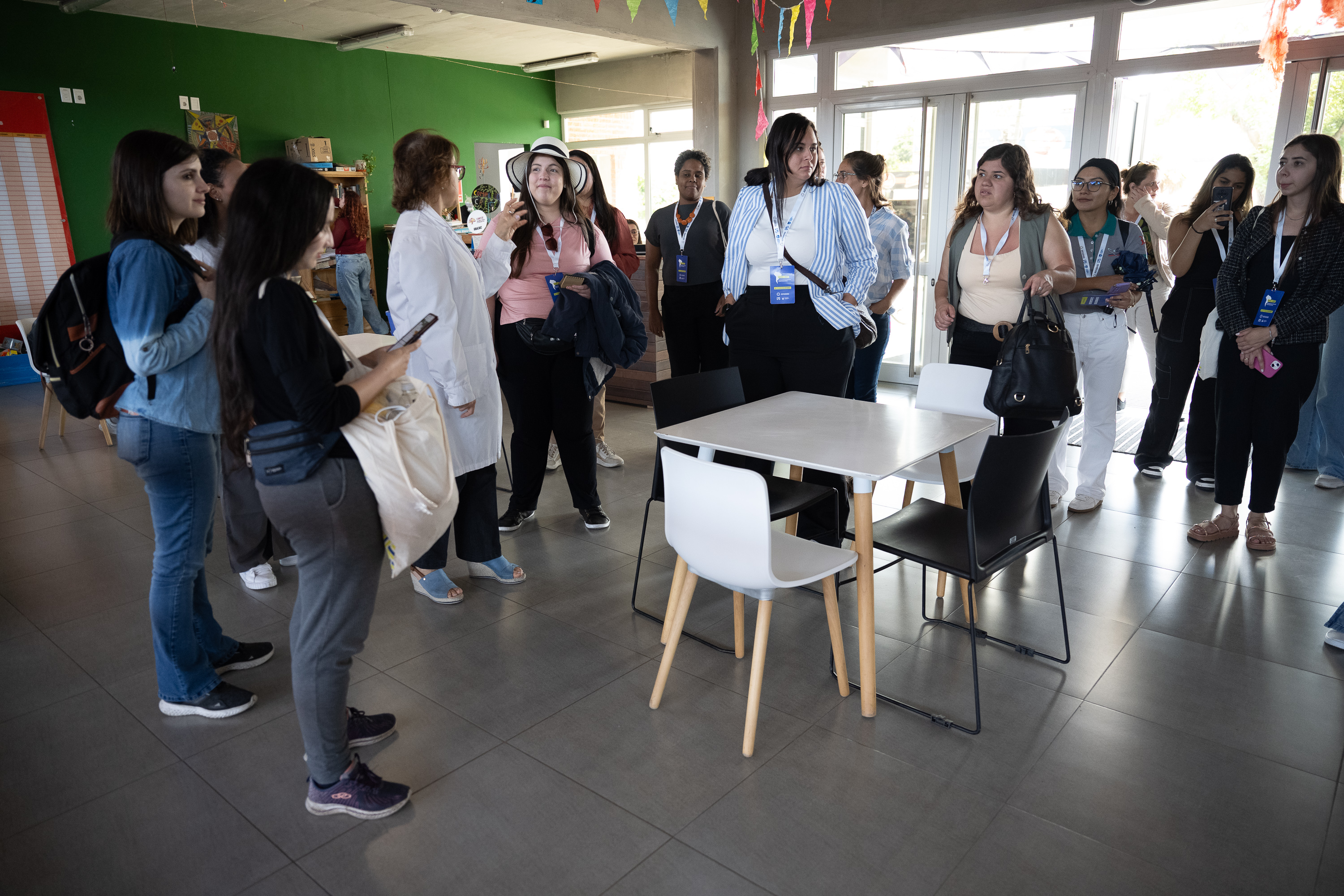 Visita al Complejo Cultural Crece Flor de Maroñas en el marco de las jornadas de jóvenes investigadores de AUGM