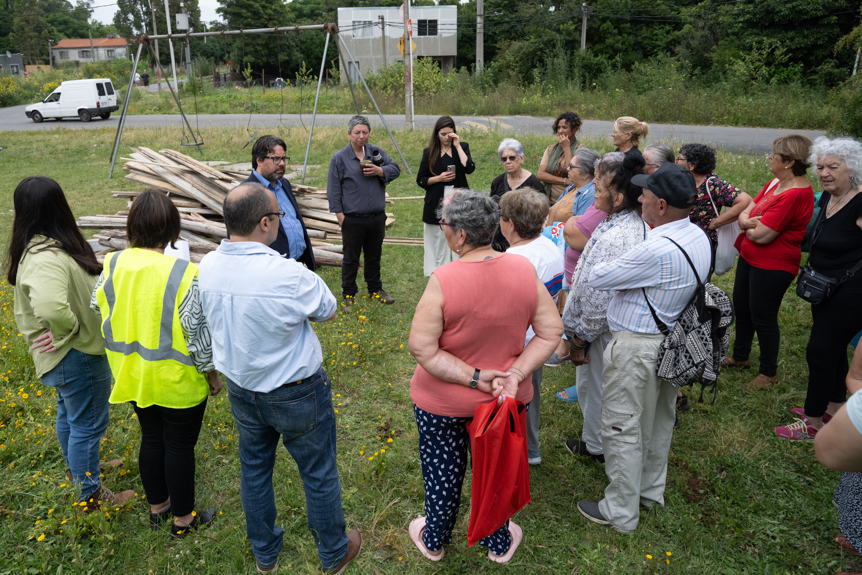 Recorrida por Casa Adulto Mayor en Pajas Blancas