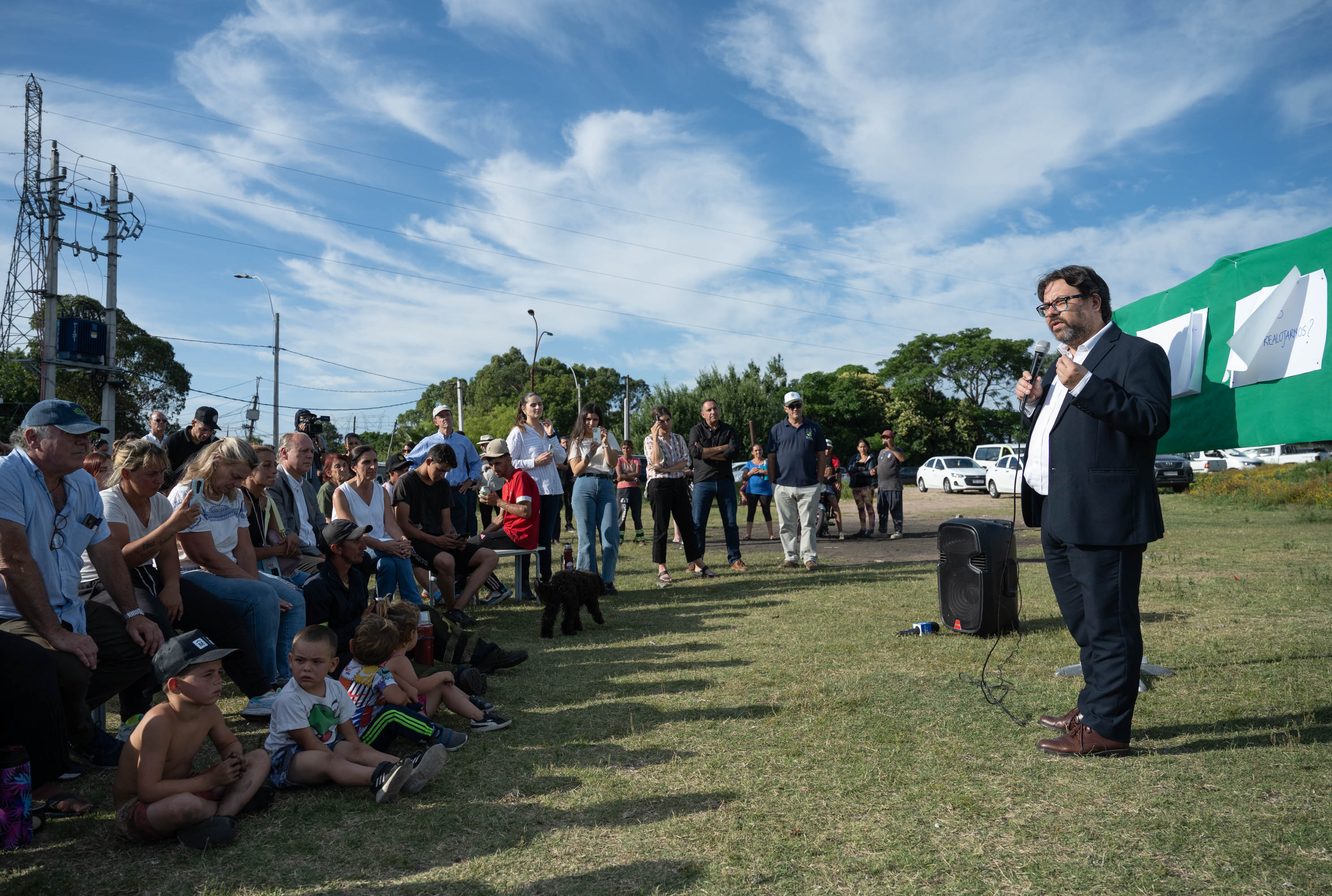 Firma del compromiso de realojo de las familias del asentamiento Felipe Cardoso