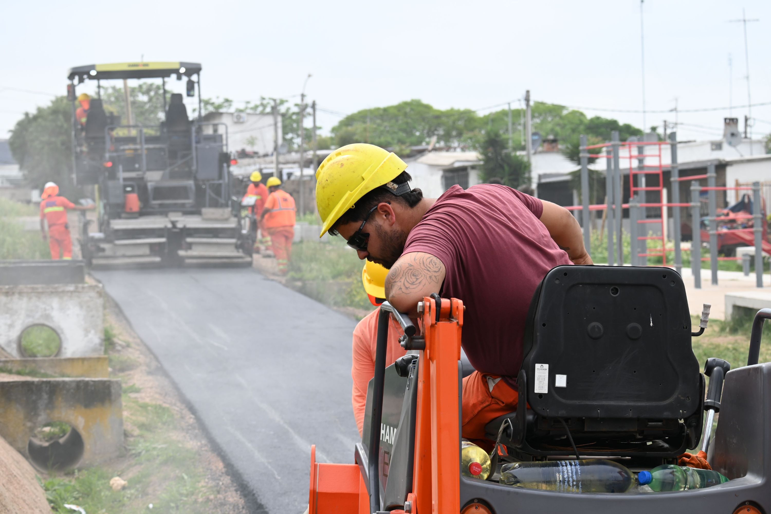 ABC Barrios: Obras de asfaltado en la caminería del barrio Ansina II, Casabó