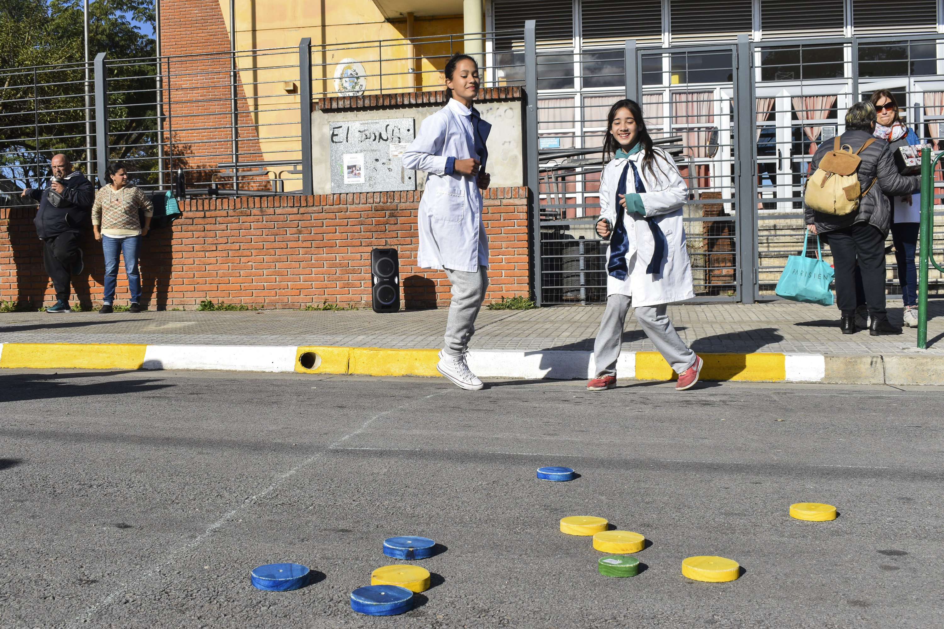 Peatonal barrial en barrio Conciliación